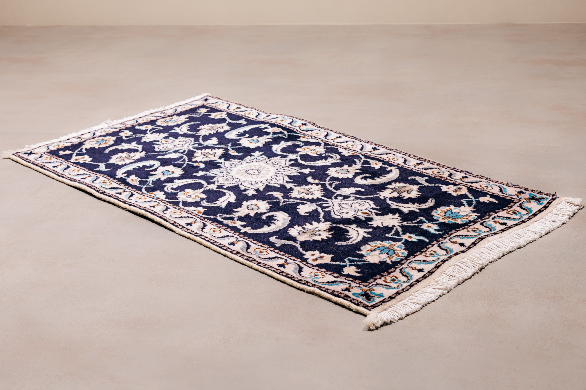 Alfombra Nain Tabas - Lana 100% 66x130cm