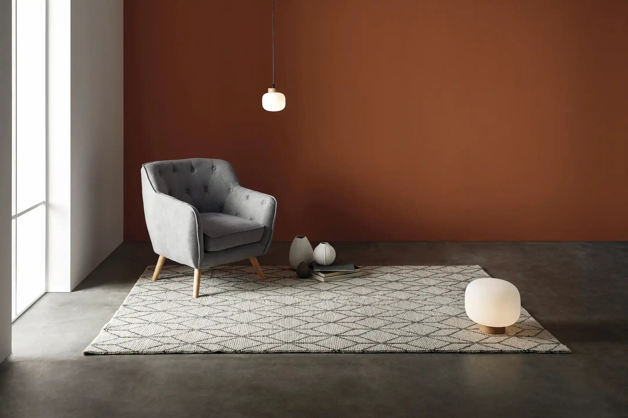 1896 Cubic White Black