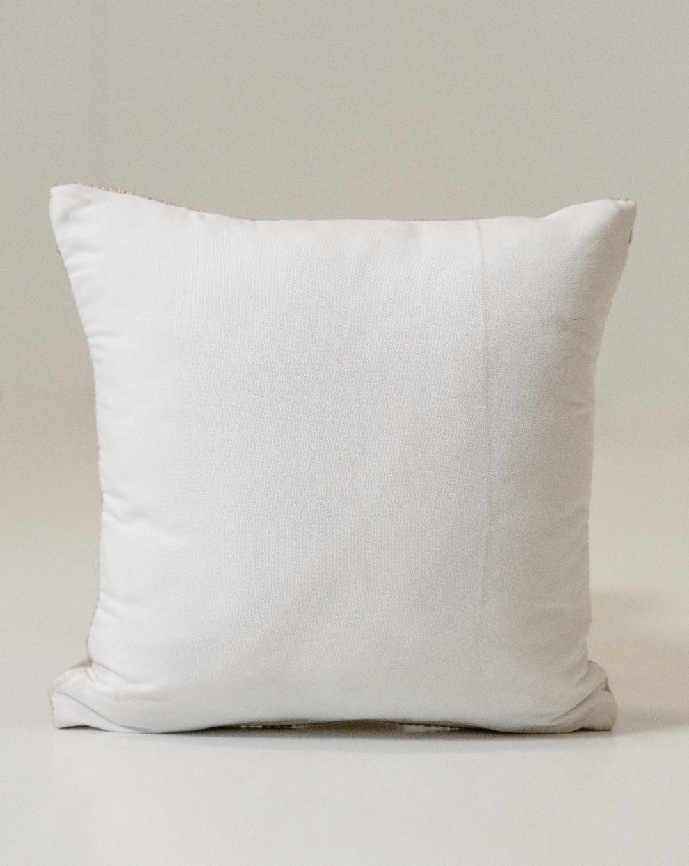 Beige - de Poliéster