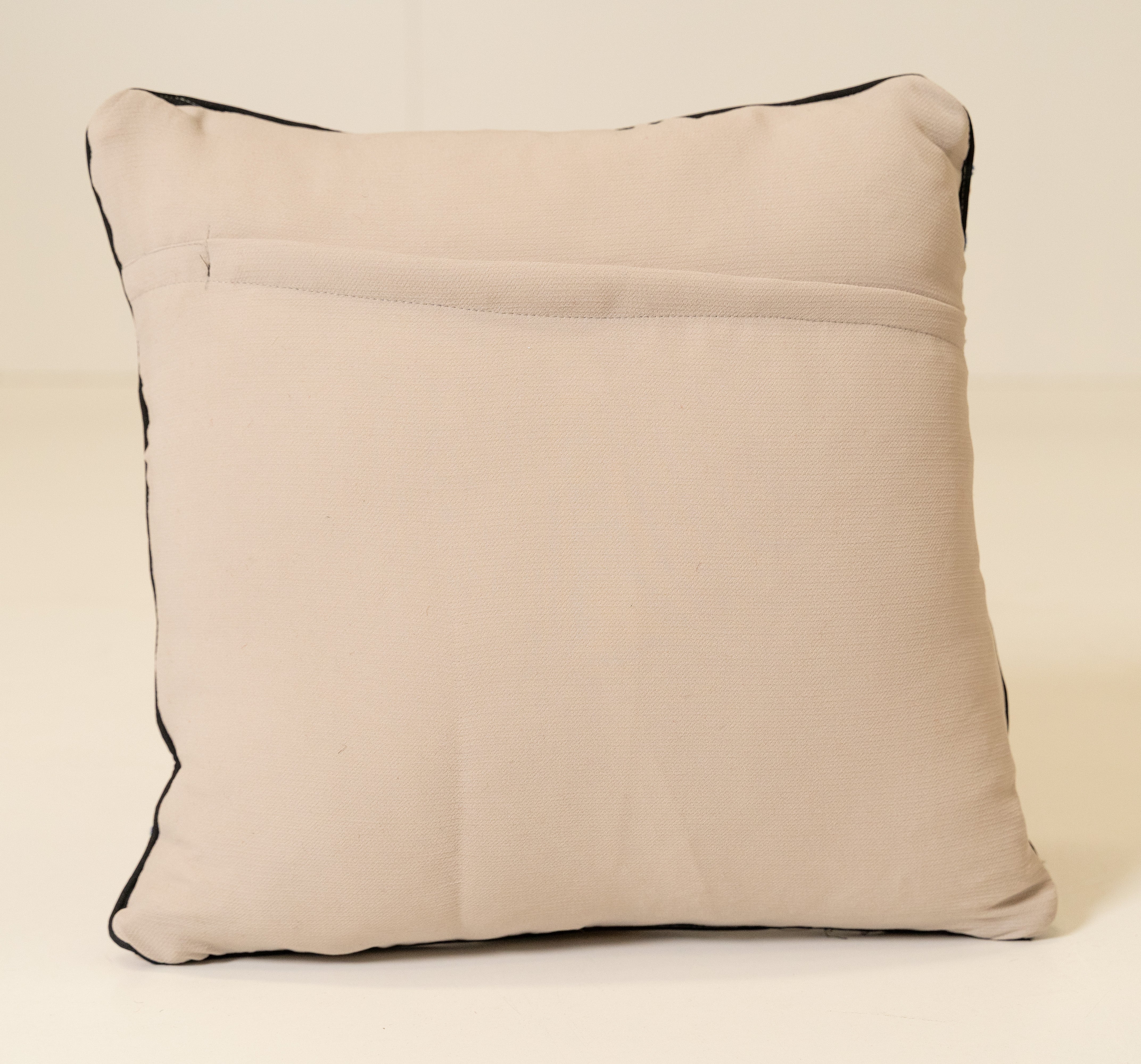 B1 Tamaño: 45 x 45 cm