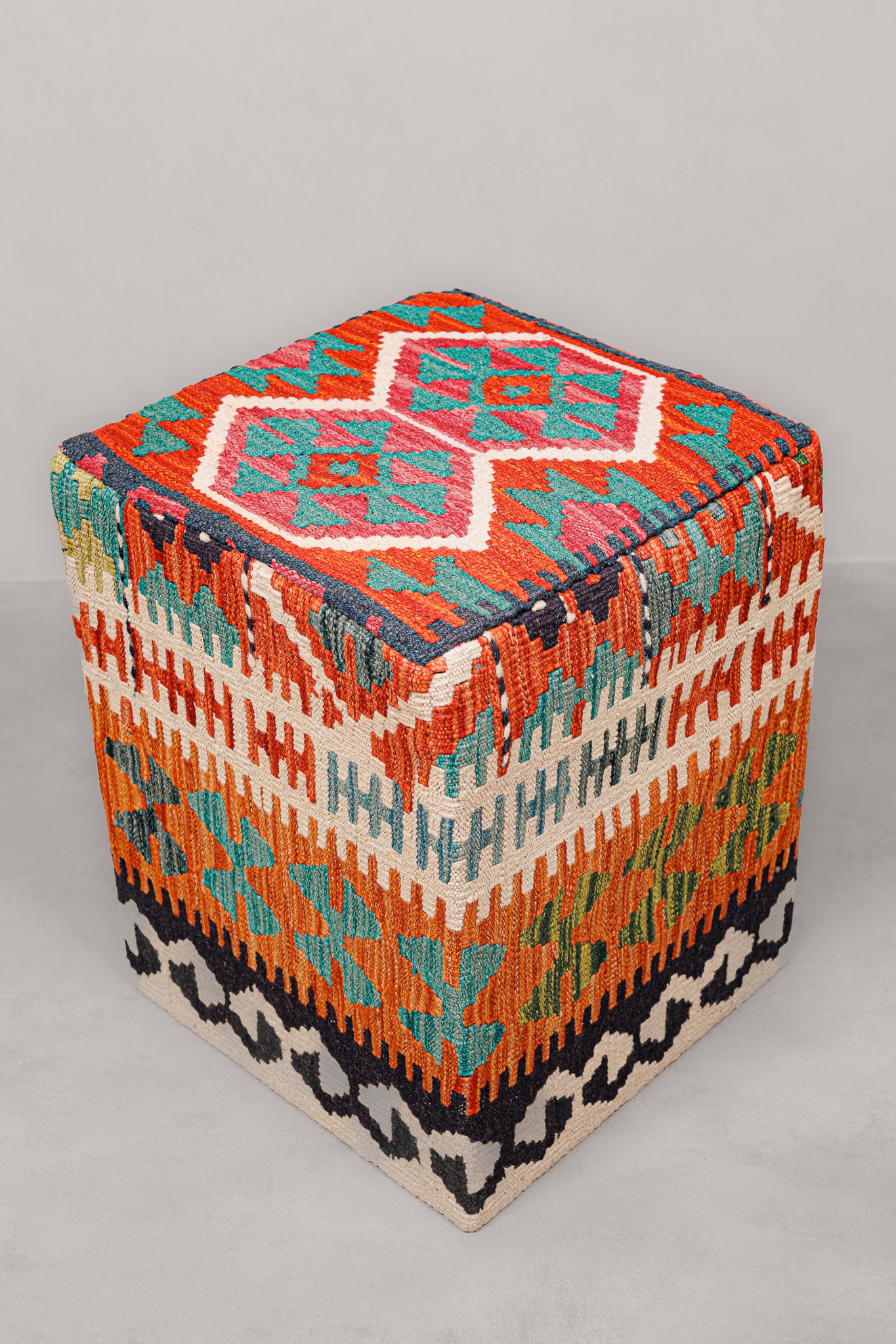 Pouf Square Kilim Mai Mai size 40x50cm