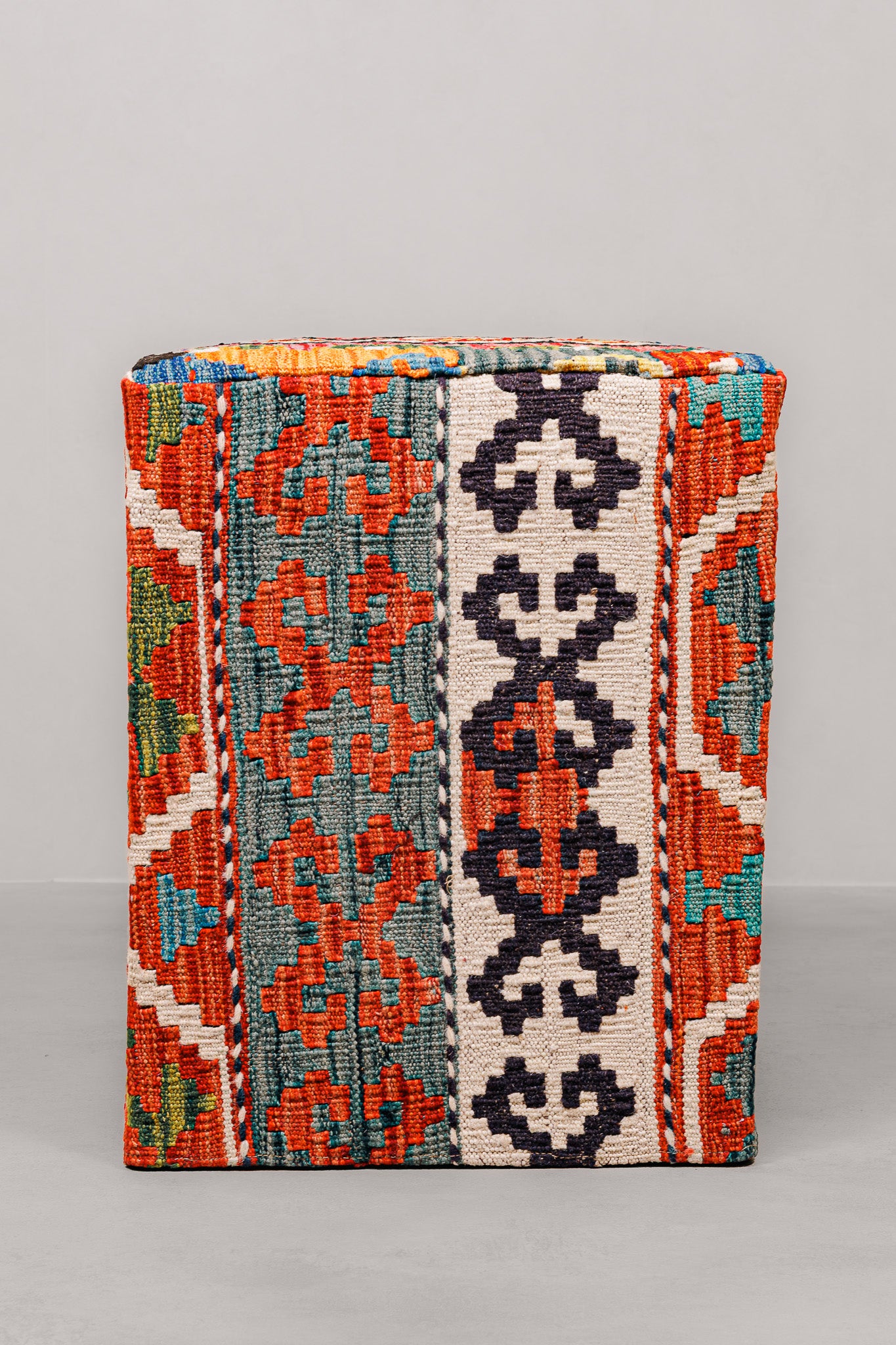 Pouf Square Kilim Mai Mai size 40x50cm