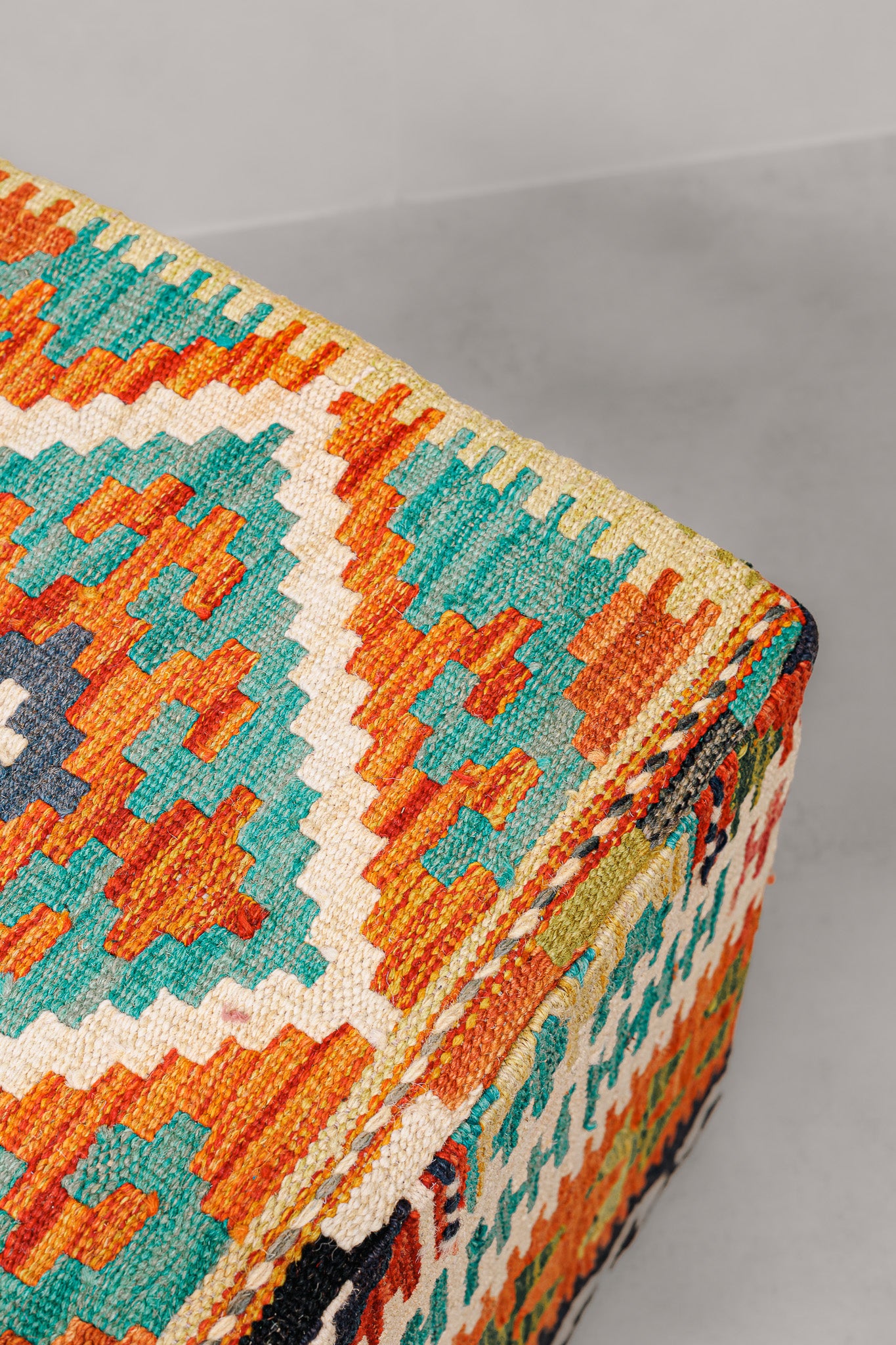 Pouf Square Kilim Mai Mai size 40x50cm