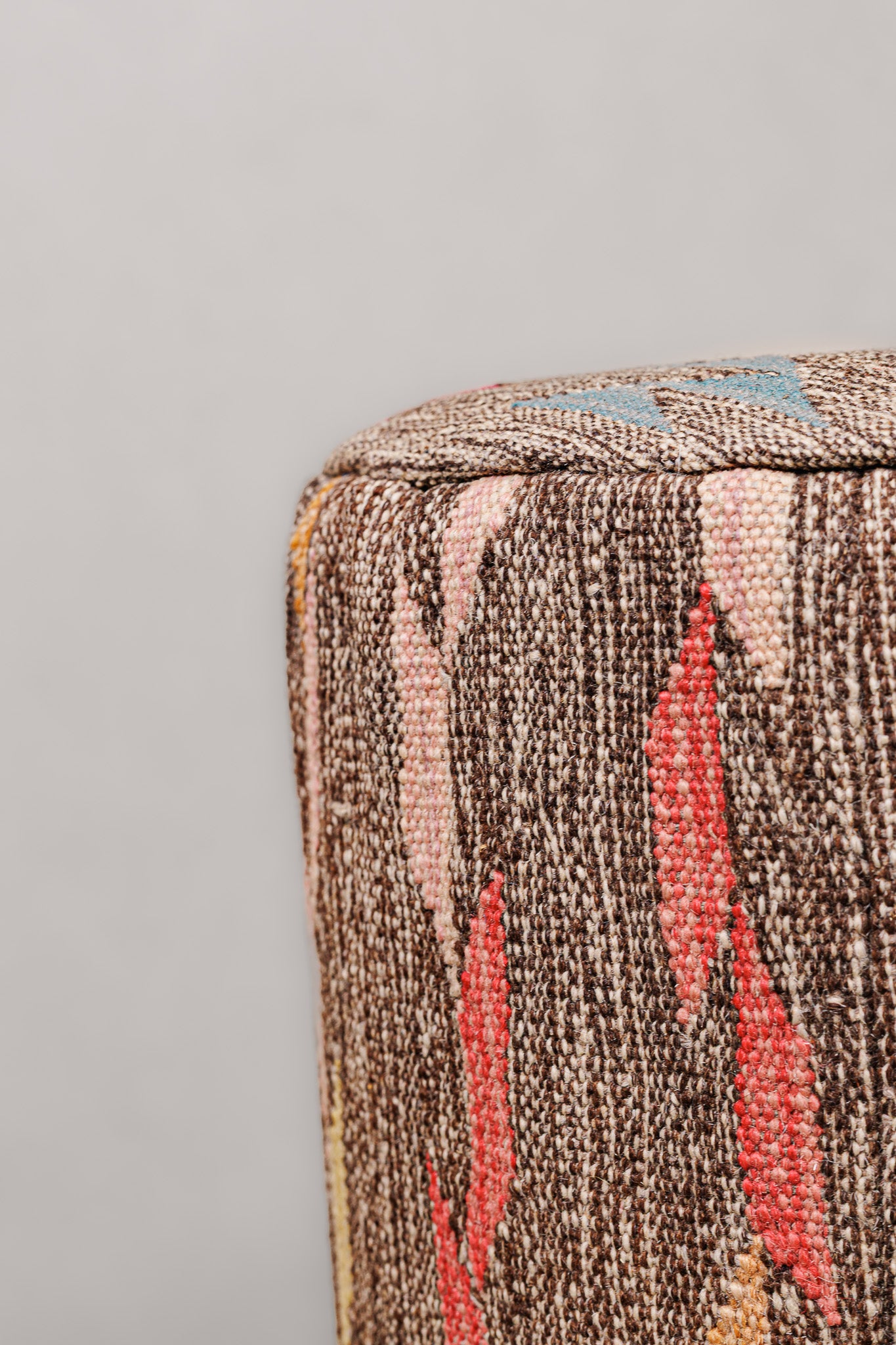 Pouf Round Kilim Mai Mai - size 37x42cm