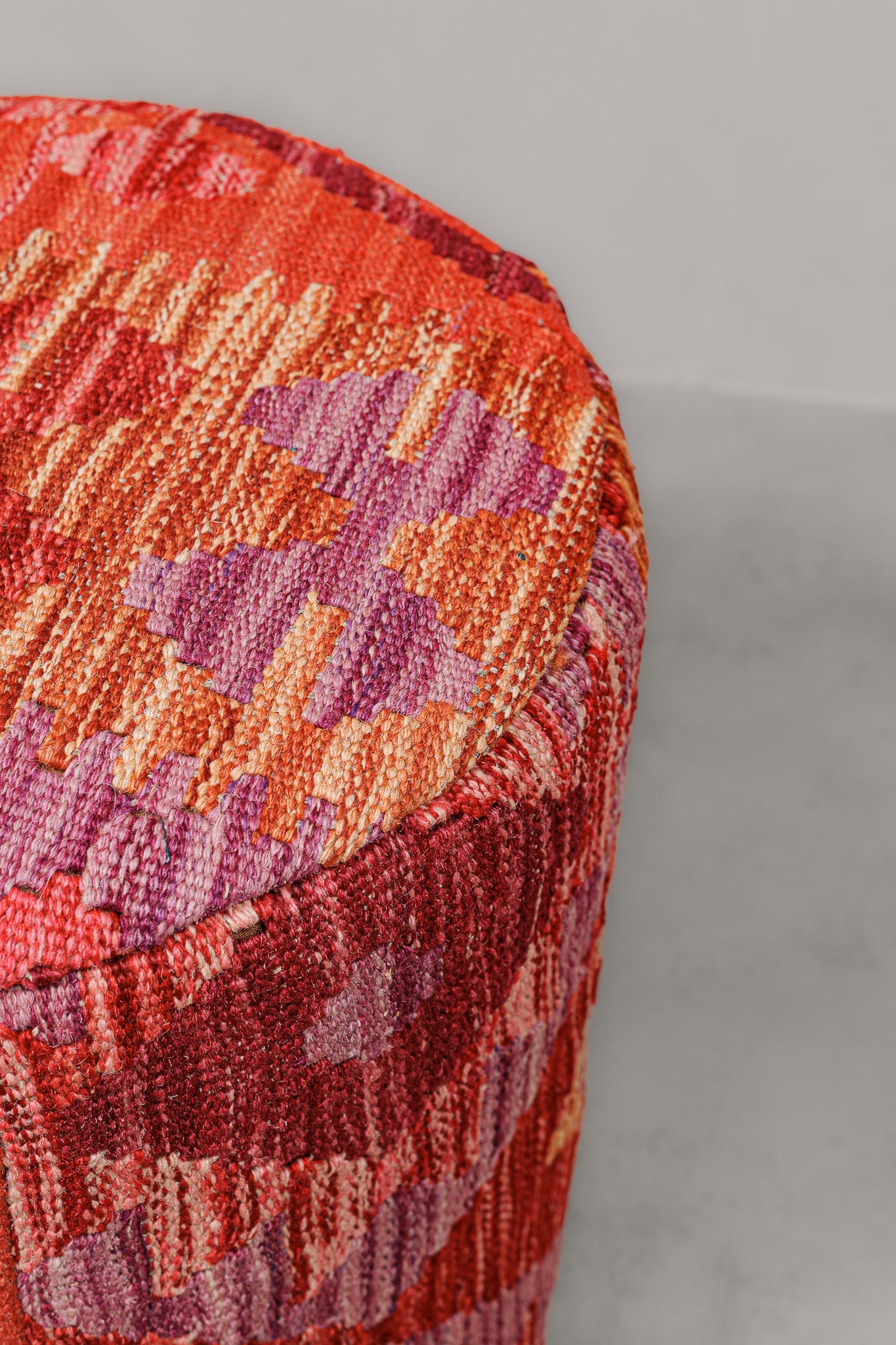 Pouf Round Kilim Mai Mai - size 37x42cm