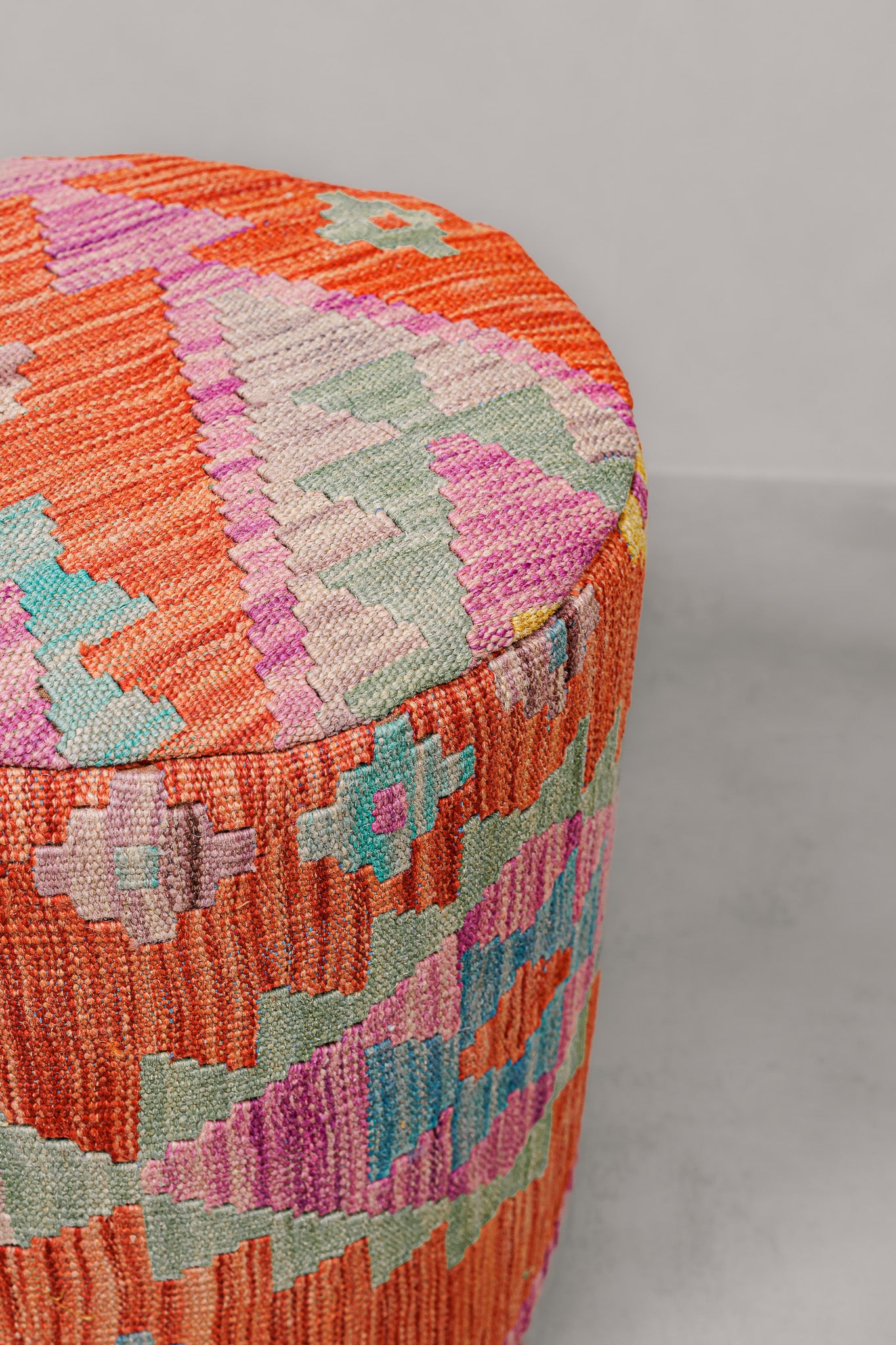 Pouf Round Kilim Mai Mai - size 37x42cm