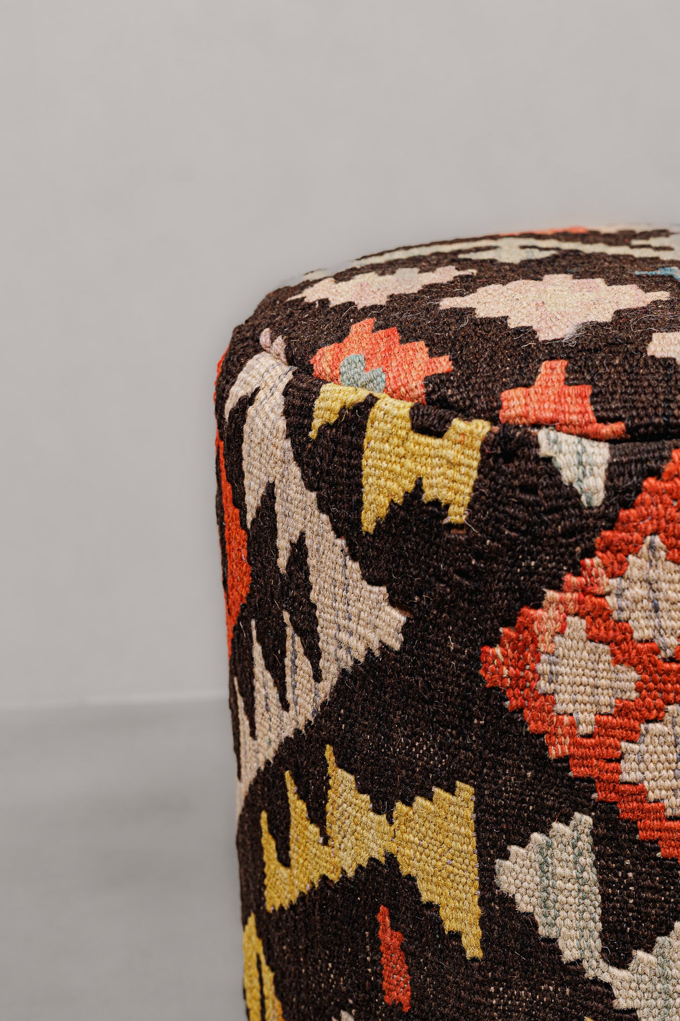 Pouf Round Kilim Mai Mai - size 37x42cm
