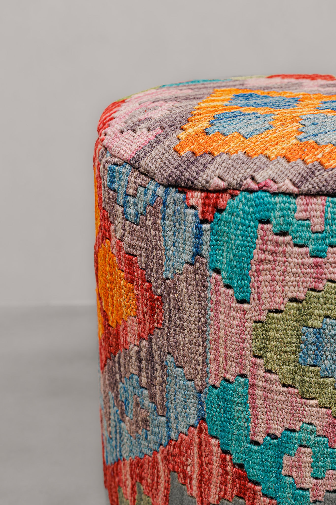 Pouf Round Kilim Mai Mai - size 37x42cm