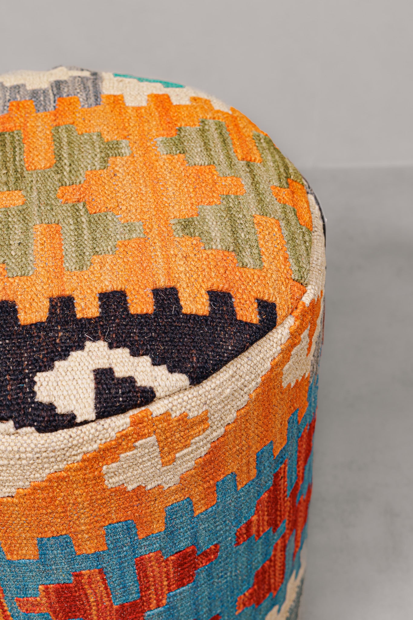 Pouf Round Kilim Mai Mai - size 37x42cm