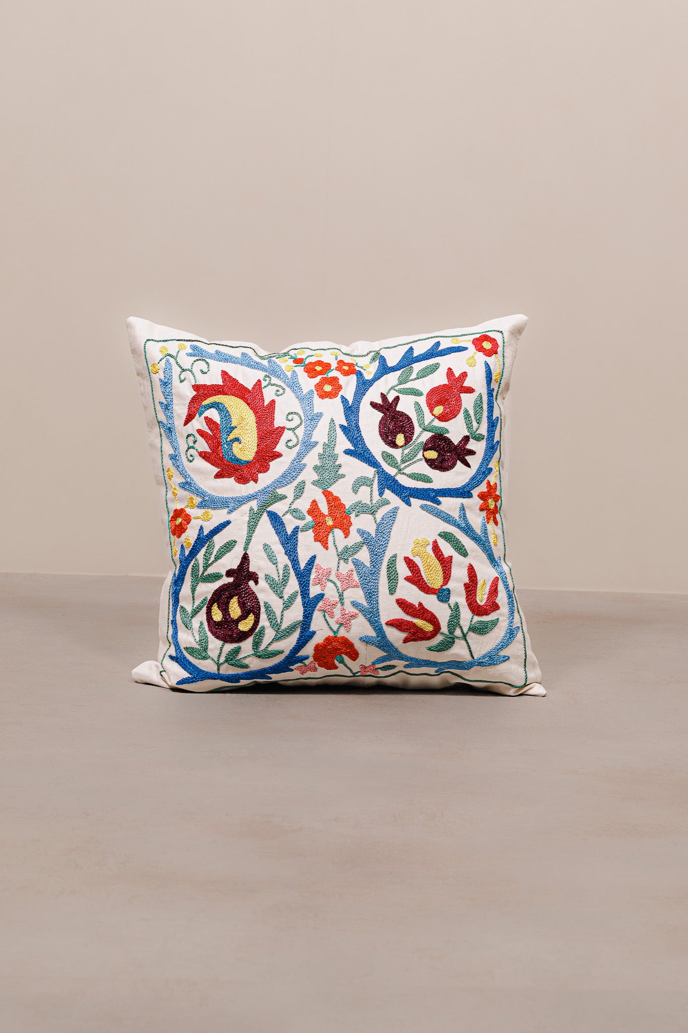 Kilim Suzani Cushion - 100% Wool - 50x50cm