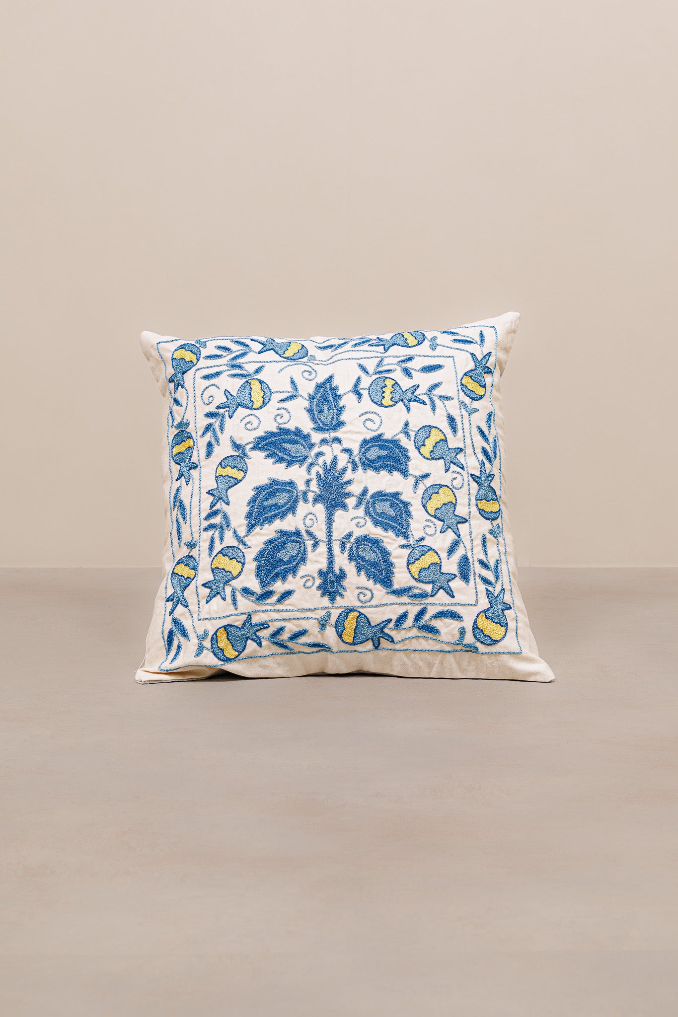 Kilim Suzani Cushion - 100% Wool - 50x50cm