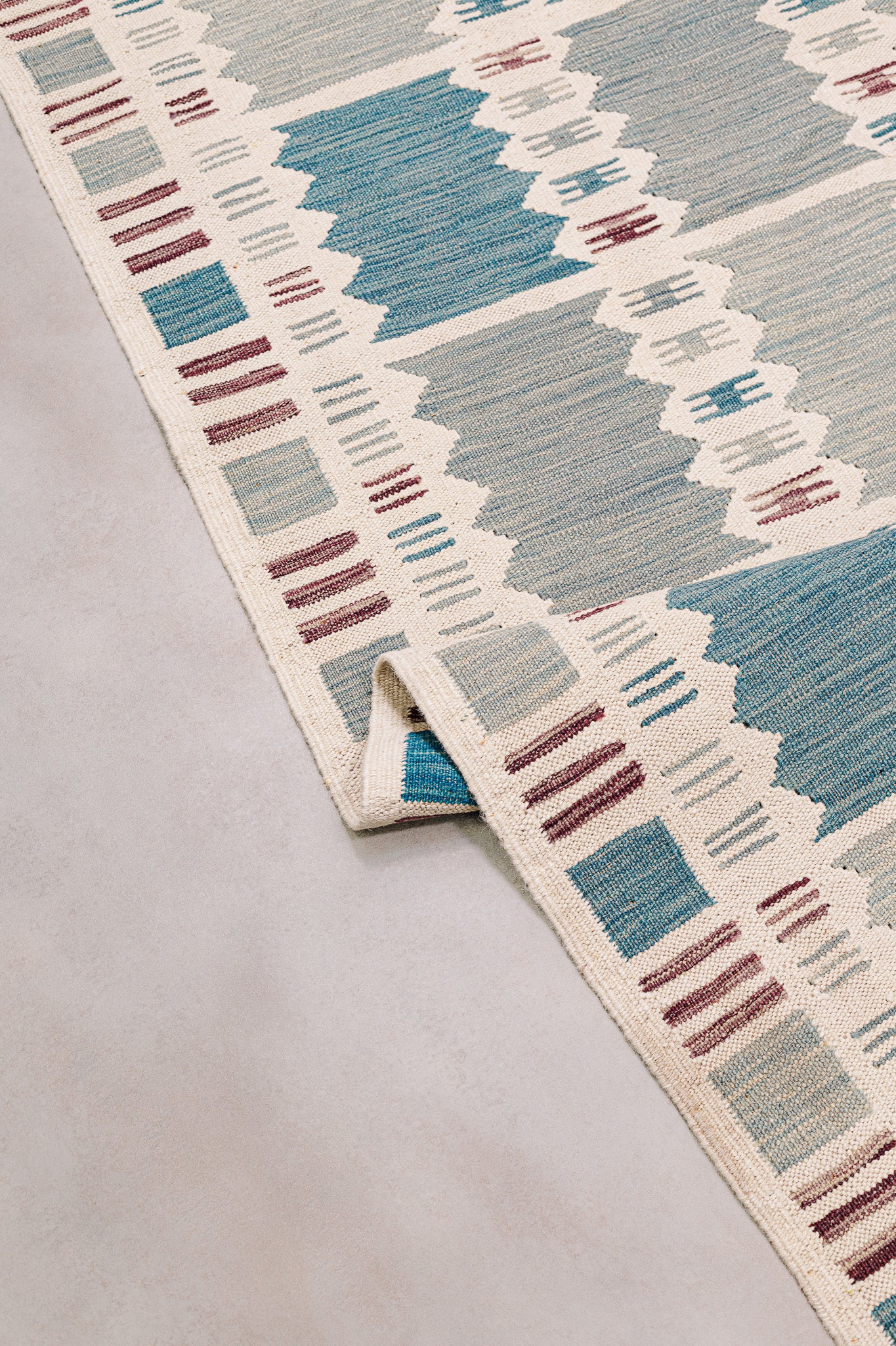 Teppich Kelim Tribal - 100 % Wolle - 125x182cm