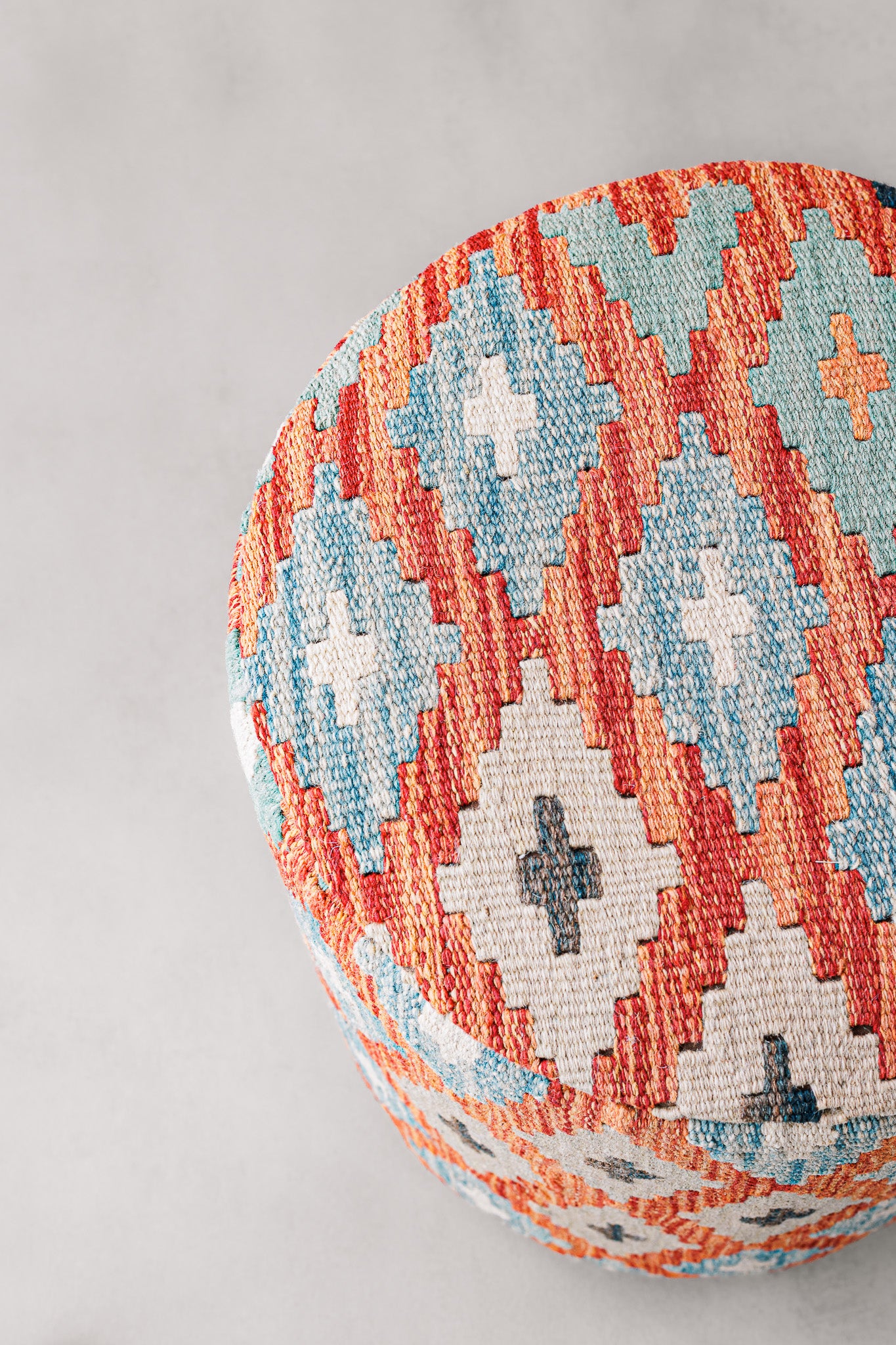 Pouf Round Kilim Mai Mai - masse 37x42cm
