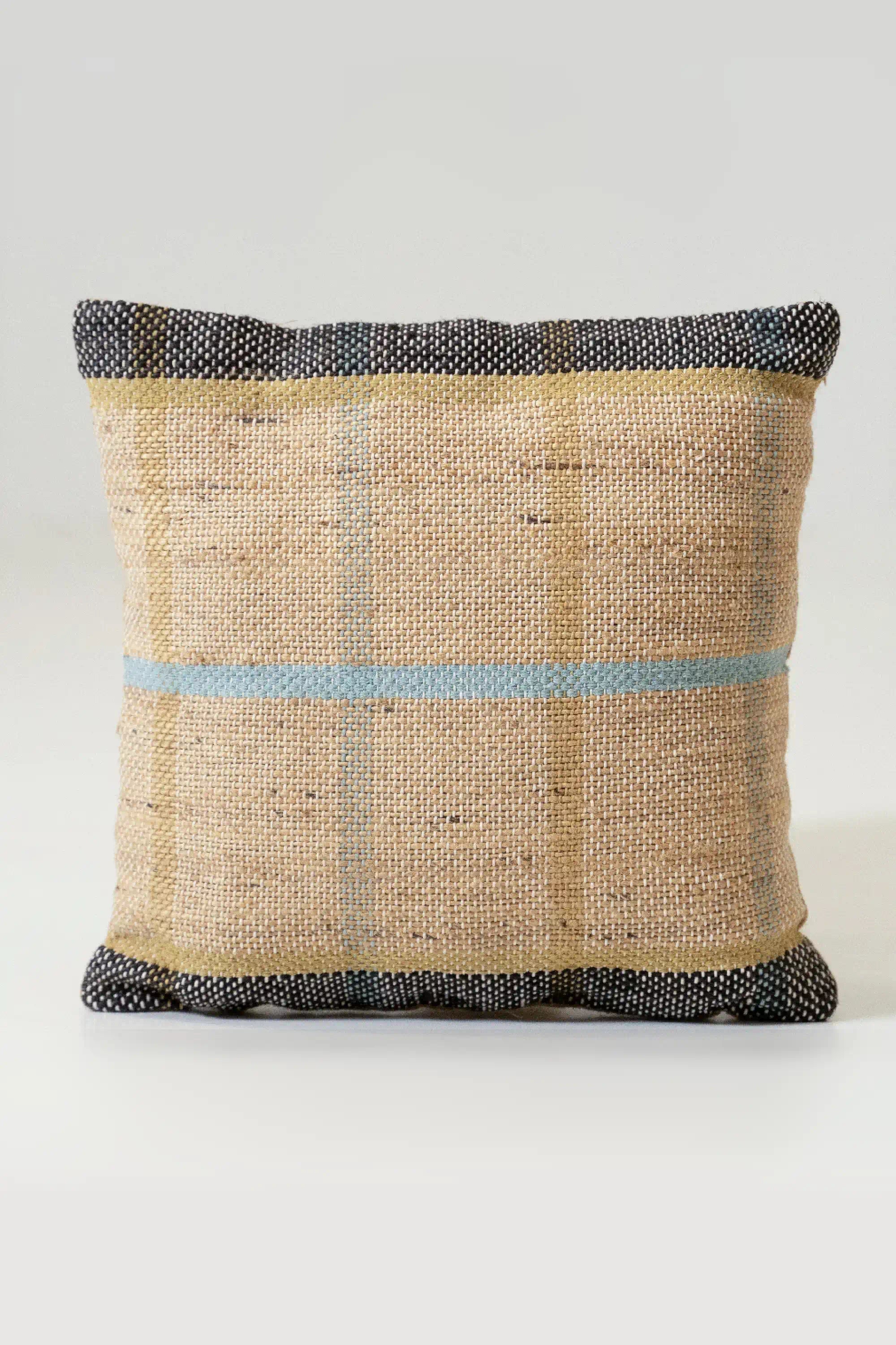 Cojín AA 1470 Natural Blue 45x45 - Beige Pequeño