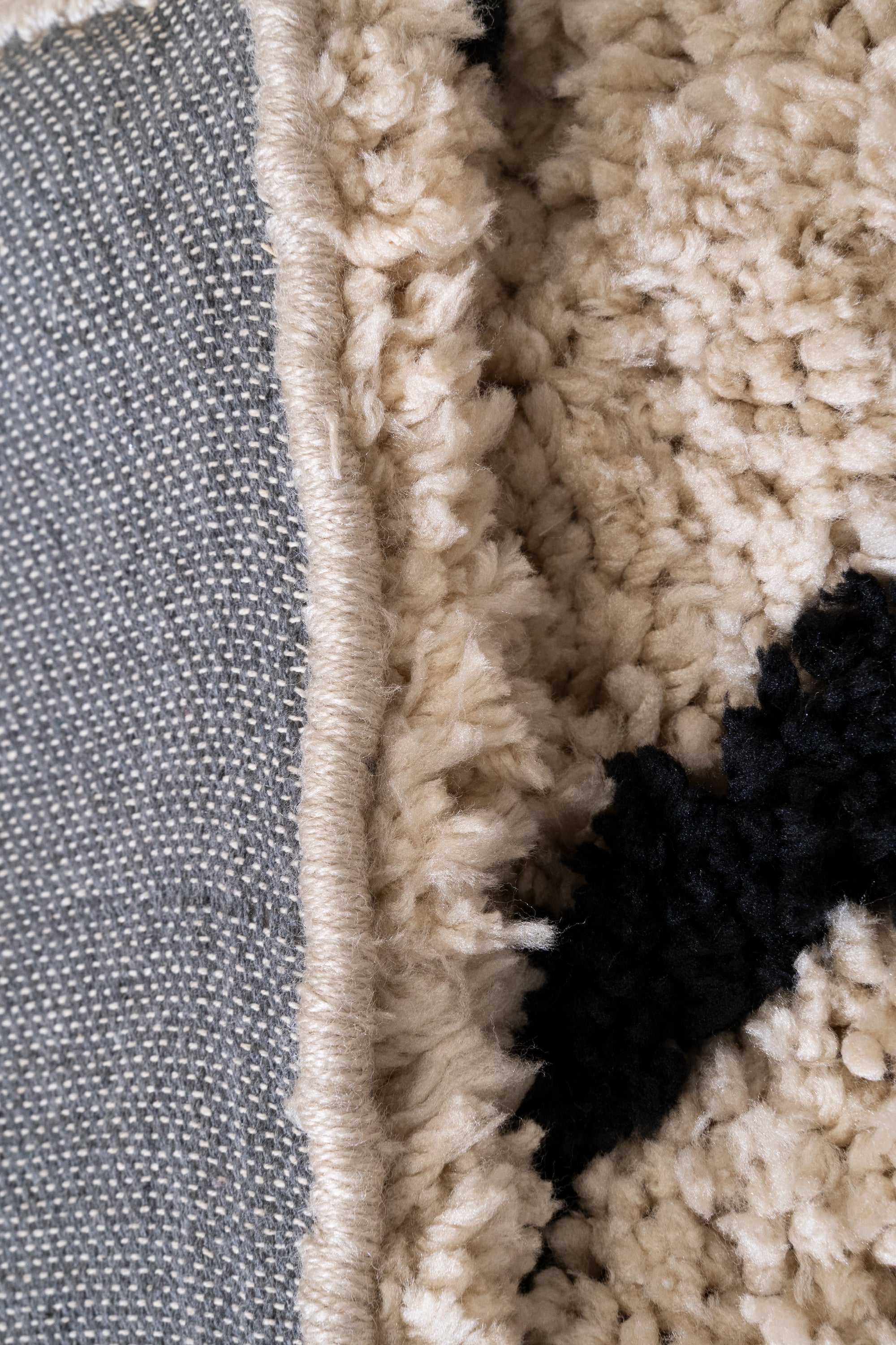 Berber Soft Touch Beige Black Rug - Made of Micro Polyester
