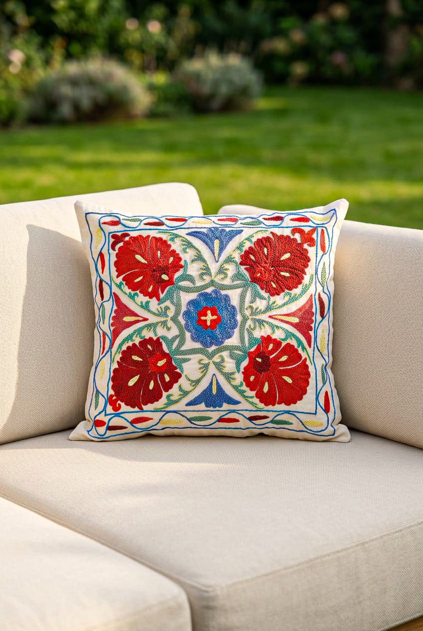 Kilim Suzani Cushion - 100% Wool - 50x50cm