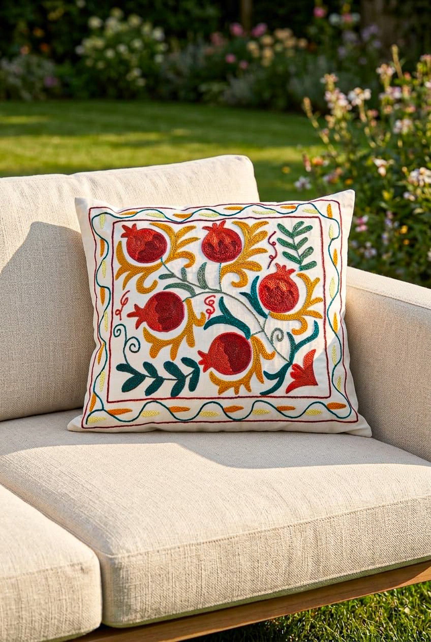 Kilim Suzani Cushion - 100% Wool - 50x50cm