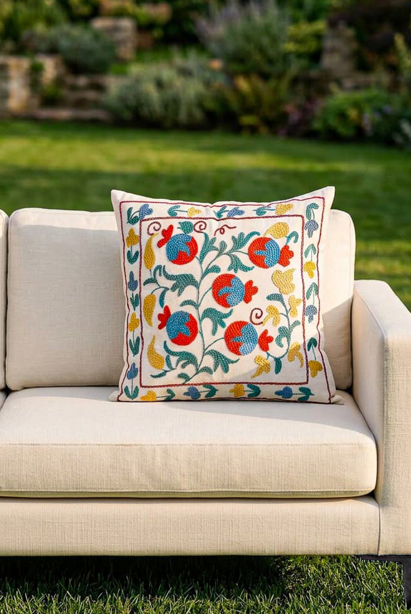 Kilim Suzani Cushion - 100% Wool - 50x50cm