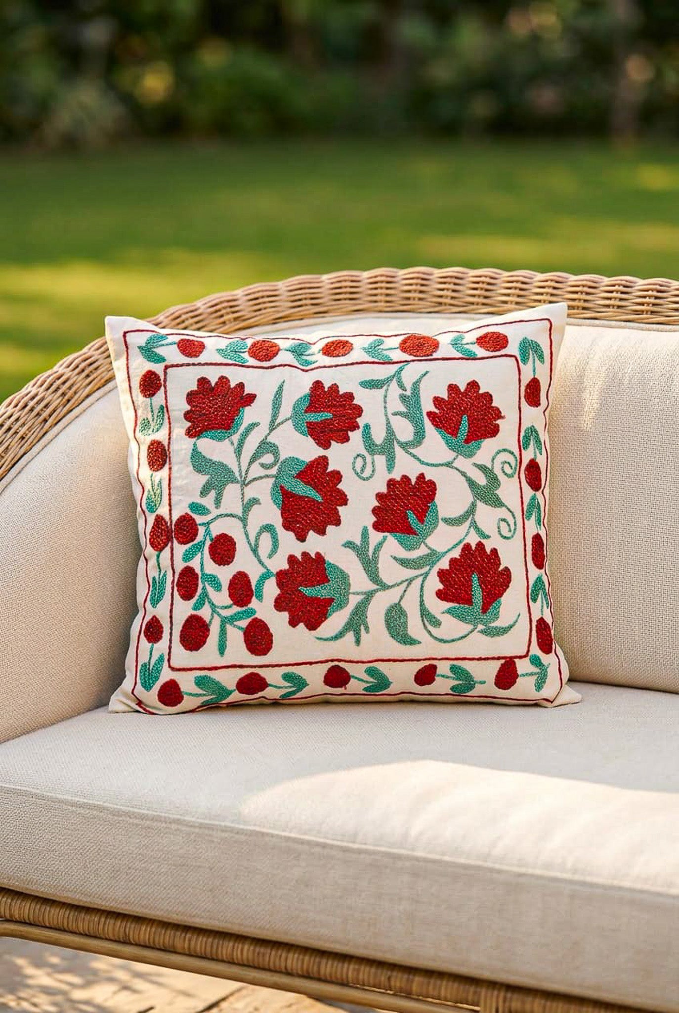 Kilim Suzani Cushion - 100% Wool - 50x50cm