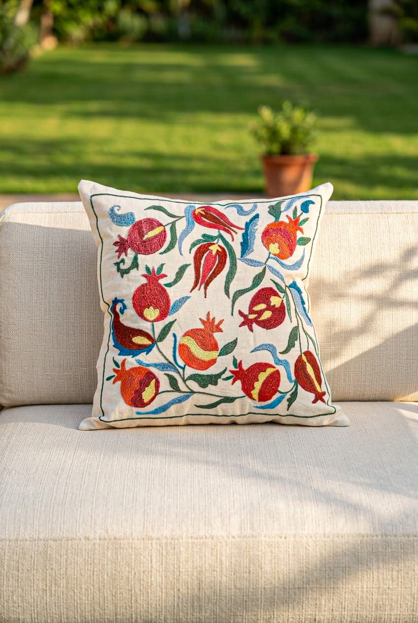 Kilim Suzani Cushion - 100% Wool - 50x50cm