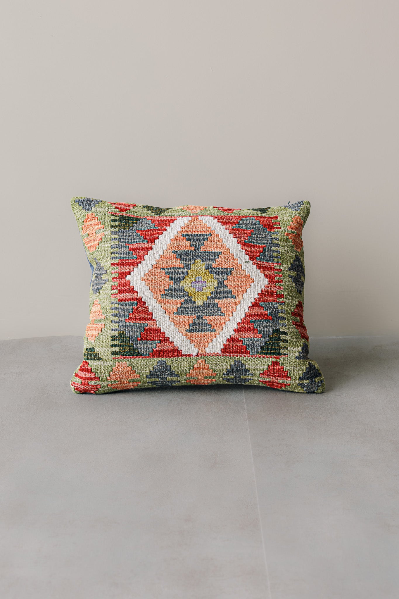 Cojín Kilim Mai Mai - Lana Multicolor 45x45cm