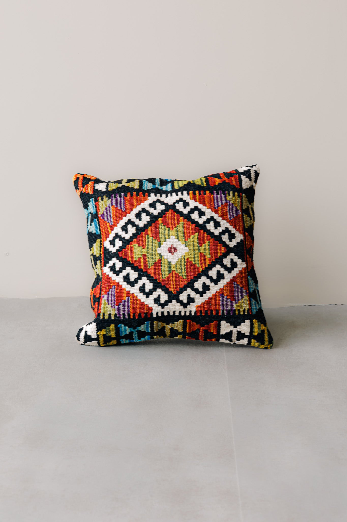 Cojín Kilim Mai Mai - Lana Multicolor 45x45cm