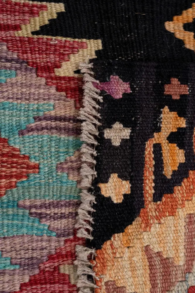 153 x 183 cm - Negra