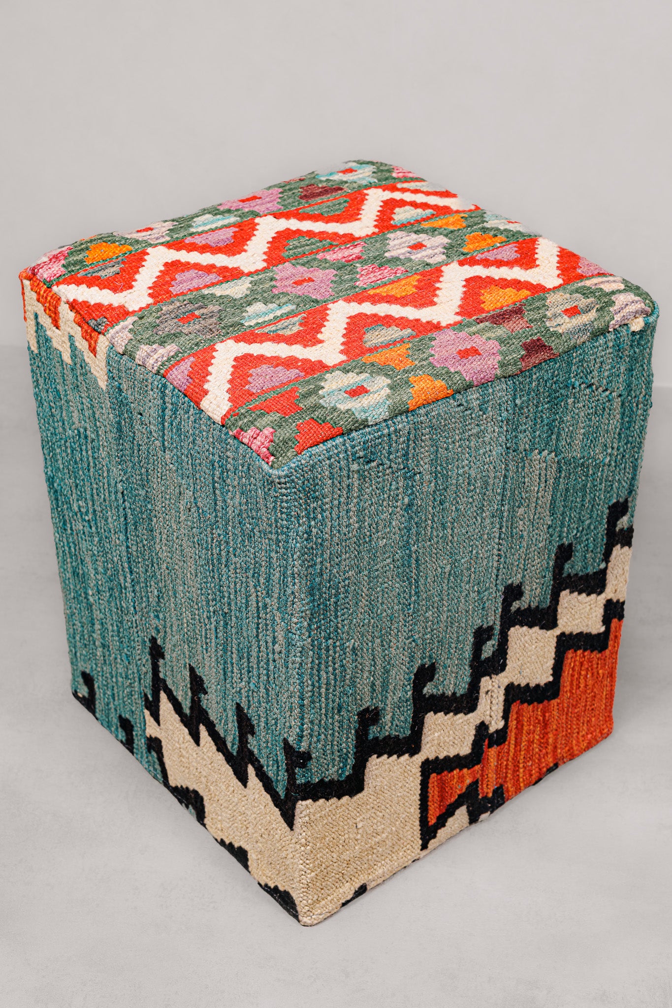 Pouf Square Kilim Mai Mai size 40x50cm