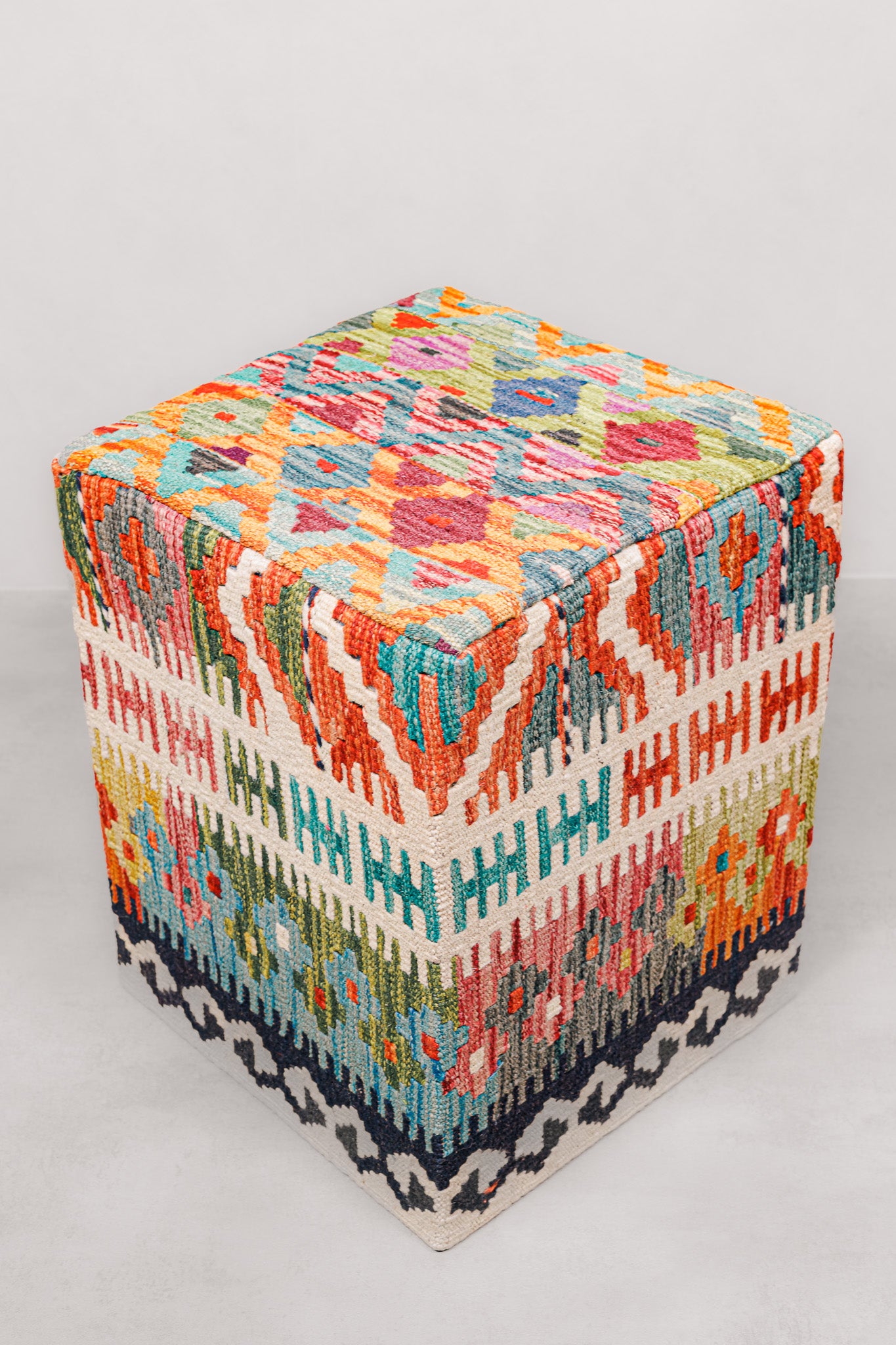 Pouf Square Kilim Mai Mai size 40x50cm