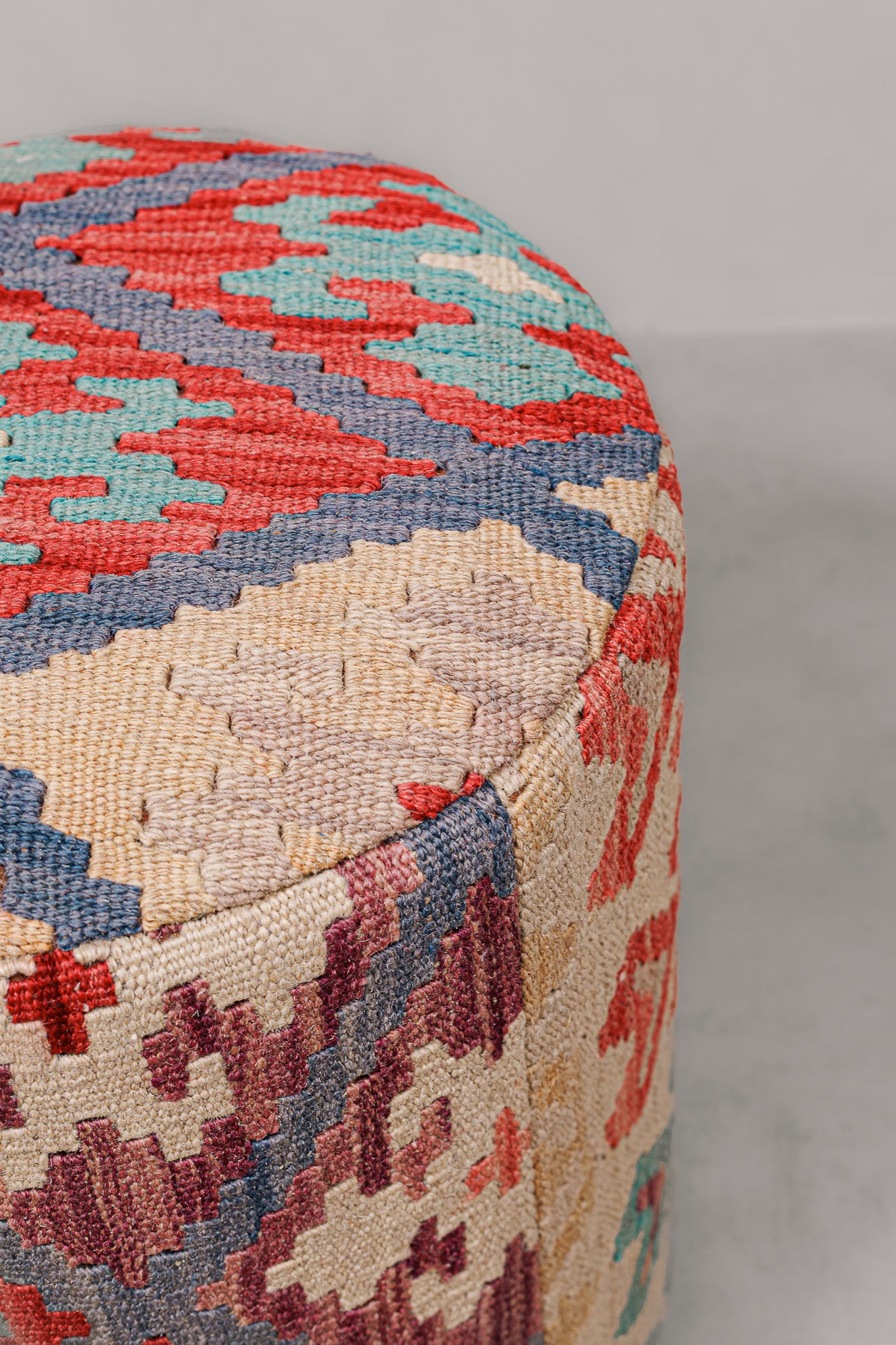Pouf Round Kilim Mai Mai - size 37x42cm