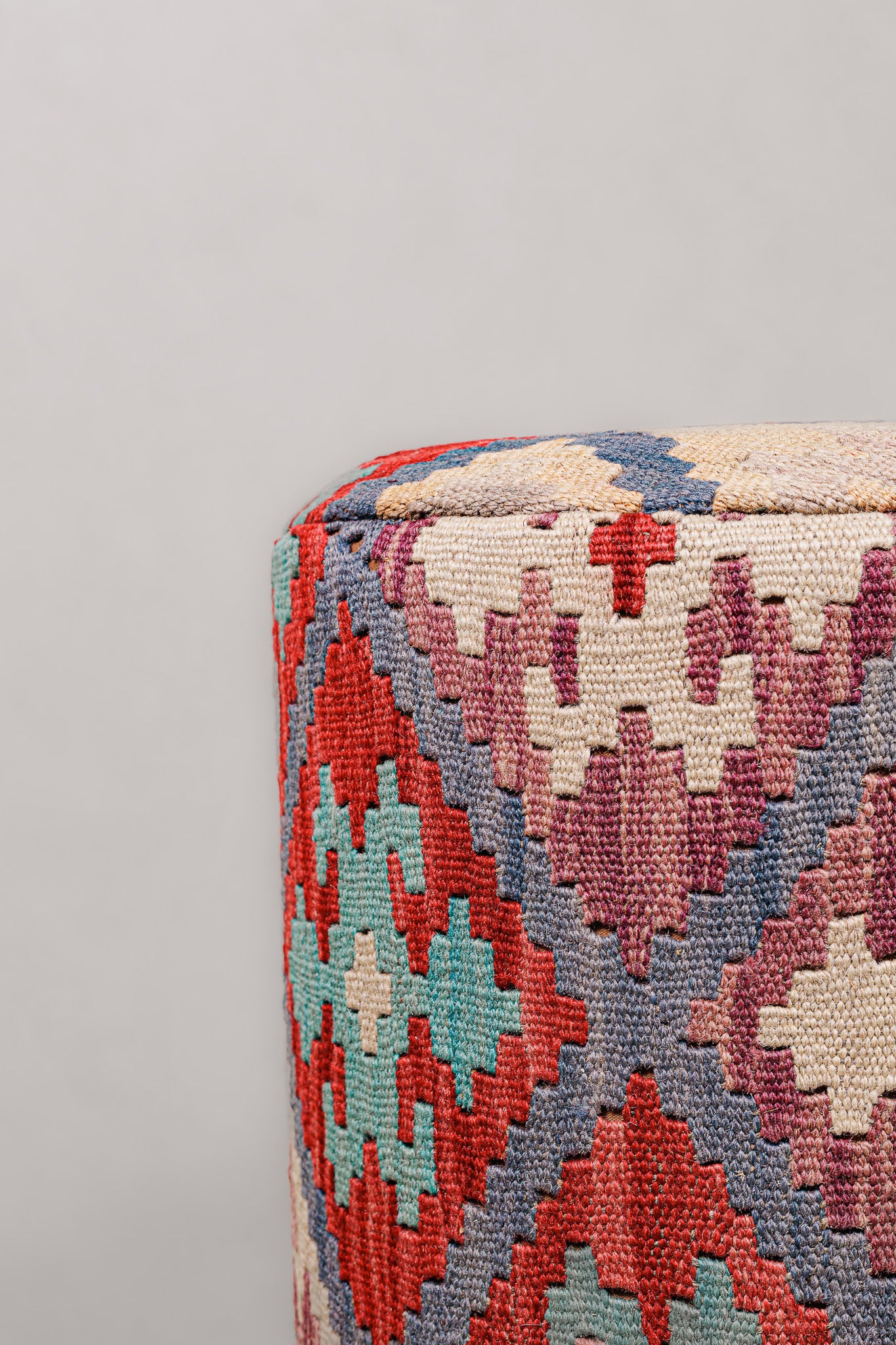 Pouf Round Kilim Mai Mai - size 37x42cm