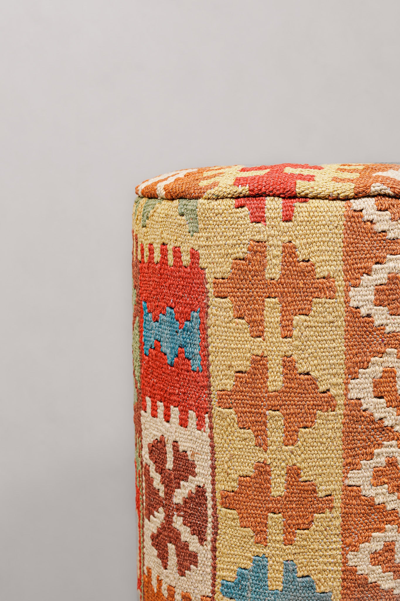 Pouf Round Kilim Mai Mai - size 37x42cm