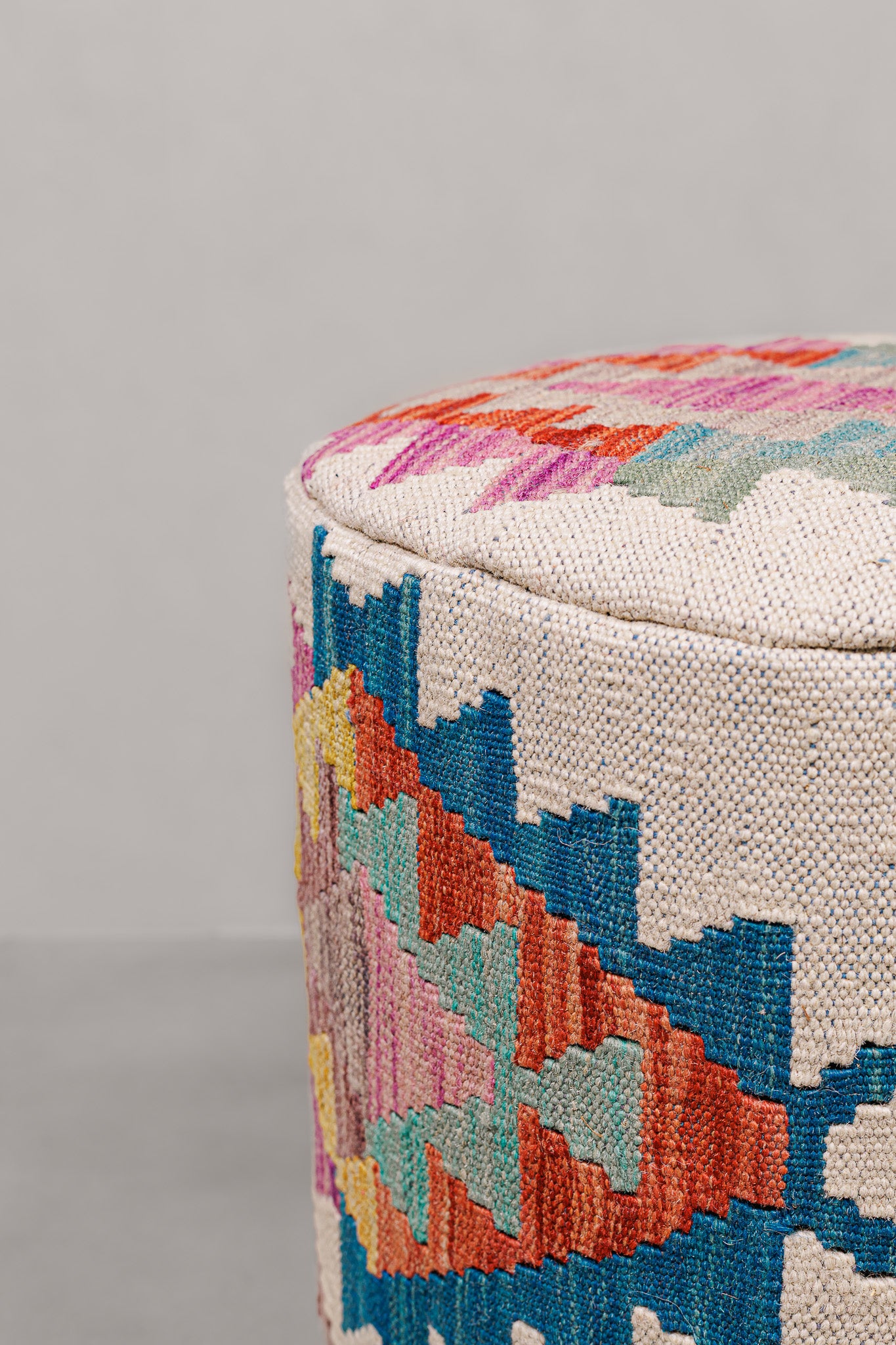Pouf Round Kilim Mai Mai - size 37x42cm