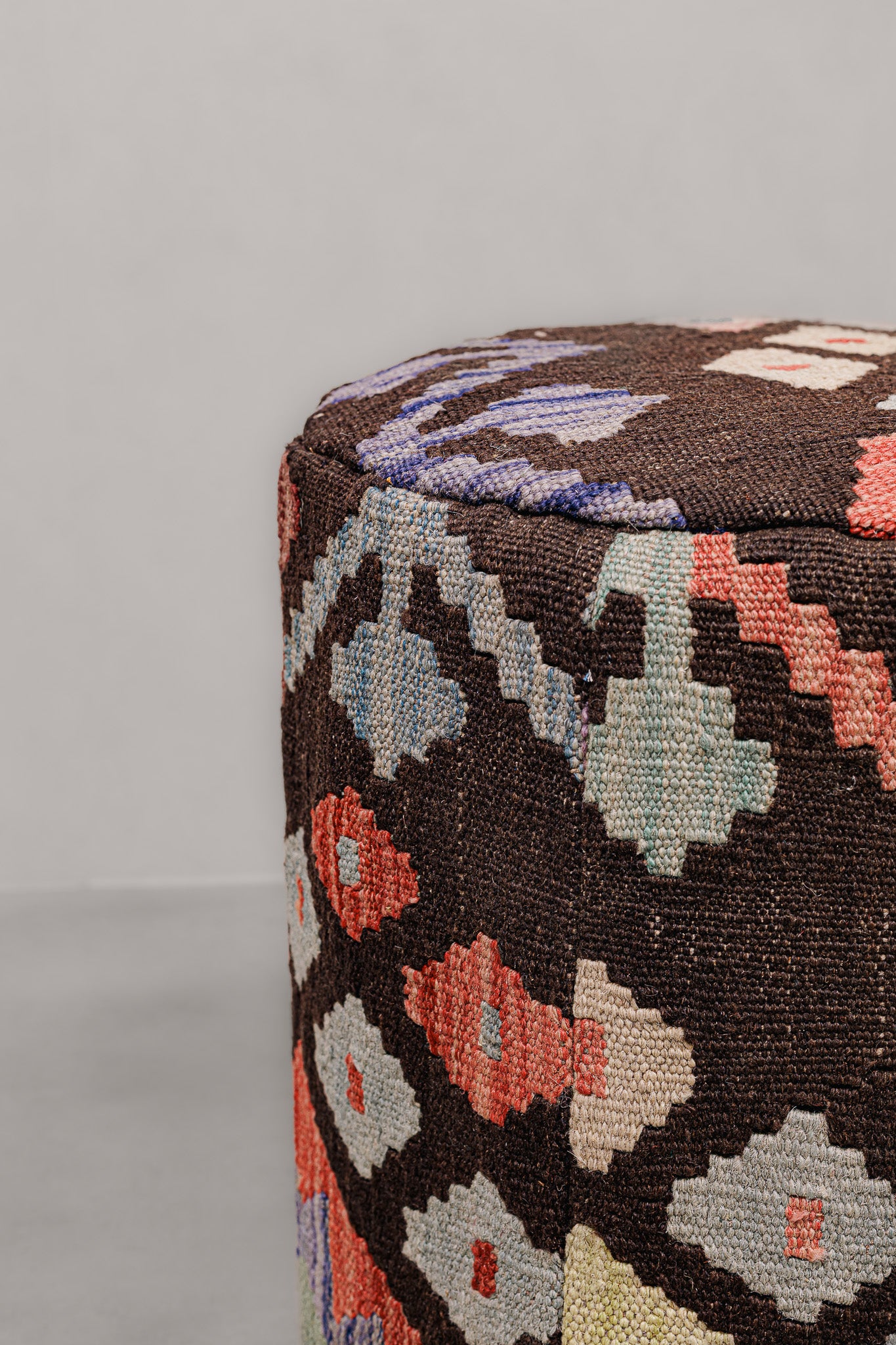 Pouf Round Kilim Mai Mai - size 37x42cm