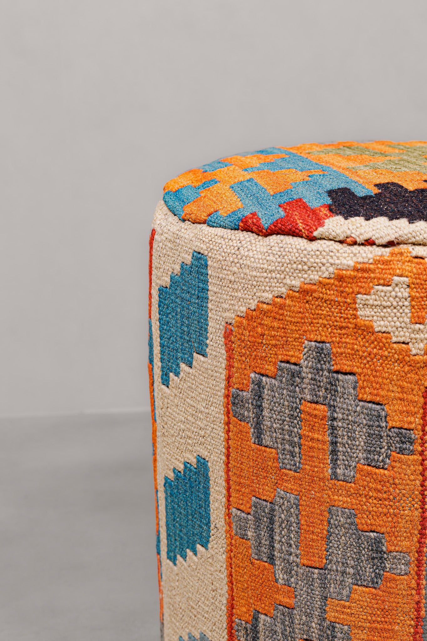 Pouf Round Kilim Mai Mai - size 37x42cm