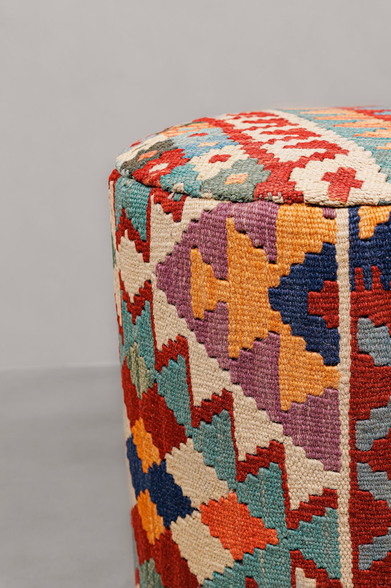 Pouf Round Kilim Mai Mai - size 37x42cm