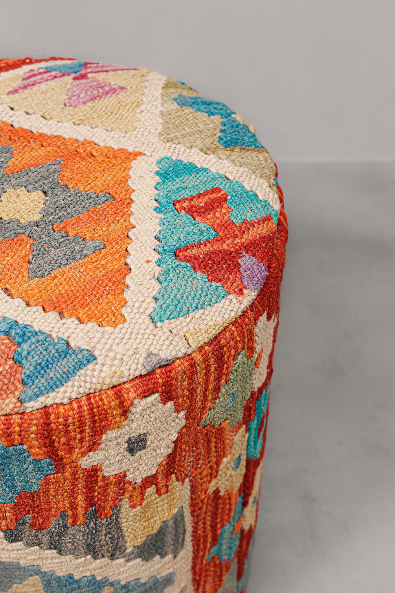 Pouf Round Kilim Mai Mai - size 37x42cm
