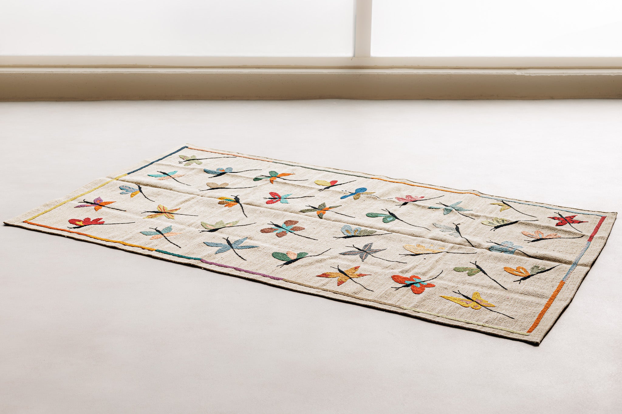 Alfombra Kilim Suzani - para suelos de Interior - 113x193cm