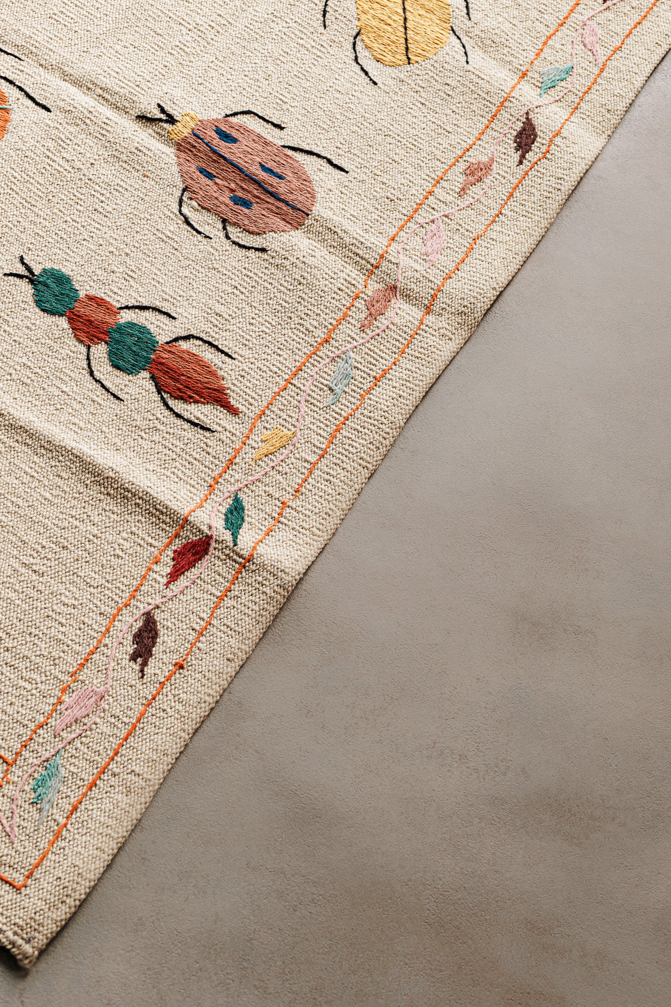 Alfombra Kilim Suzani - para suelos de Interior - 129x181cm
