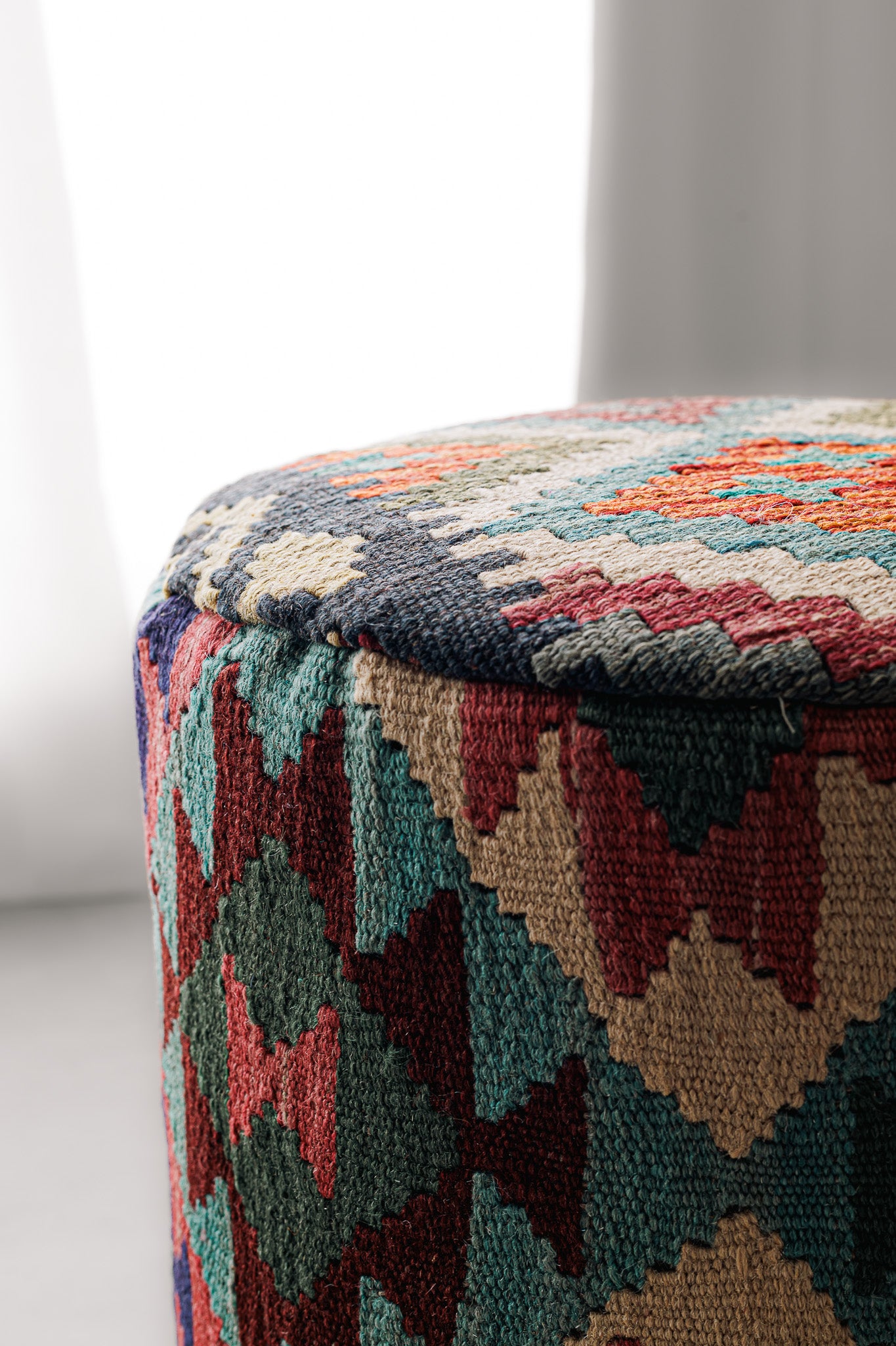 Pouf Round Kilim Mai Mai - masse 37x42cm
