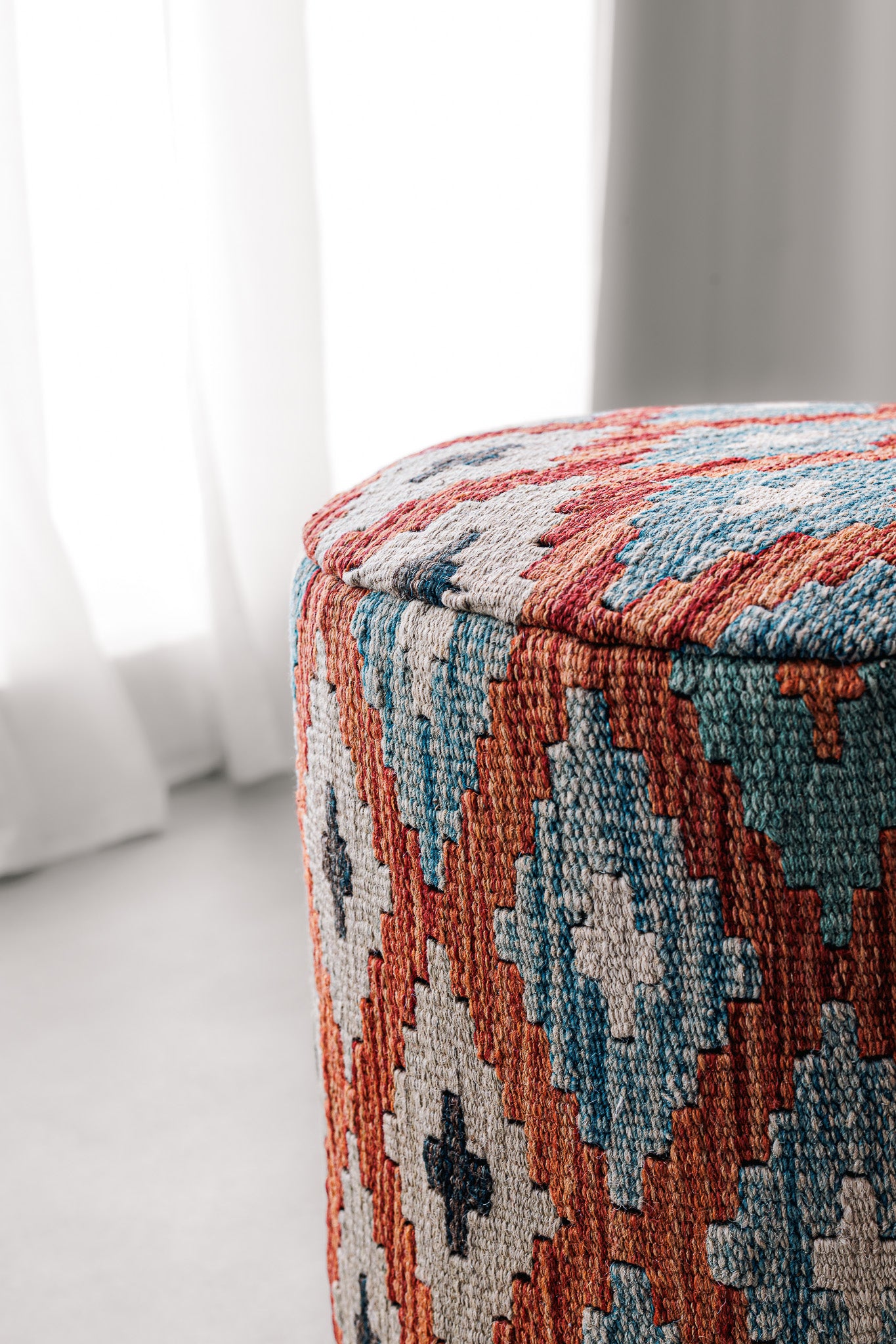 Pouf Round Kilim Mai Mai - masse 37x42cm