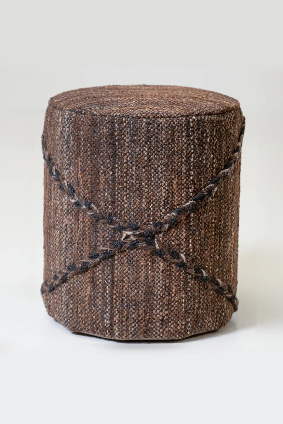 Puf Redondo Yakatoot - Pardo Oscuro - 37x42cm