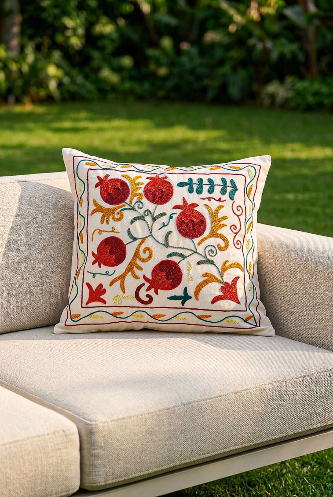 Kilim Suzani Cushion - 100% Wool - 50x50cm
