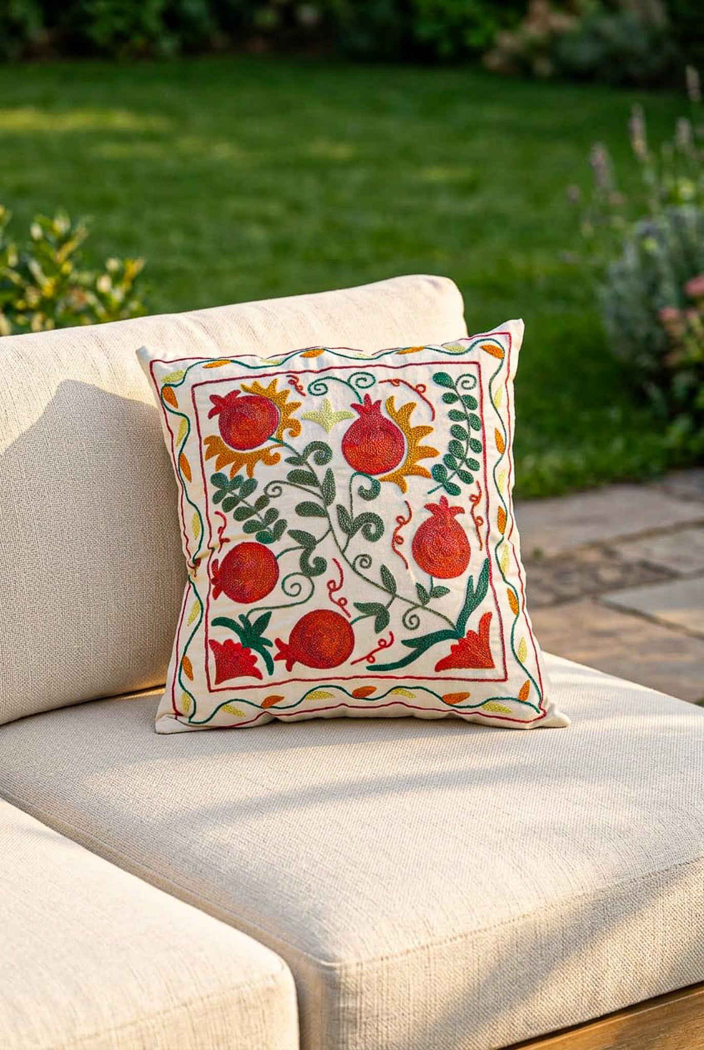 Kilim Suzani Cushion - 100% Wool - 50x50cm