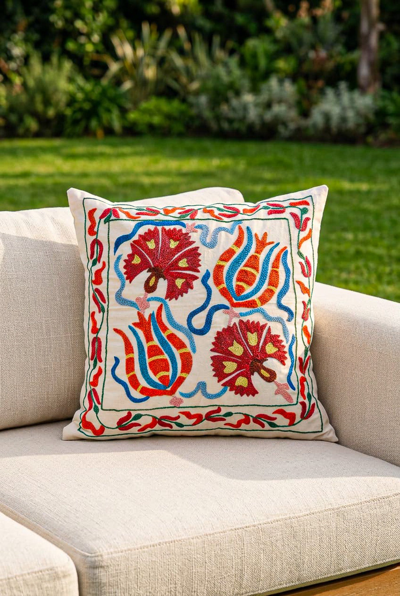 Kilim Suzani Cushion - 100% Wool - 50x50cm
