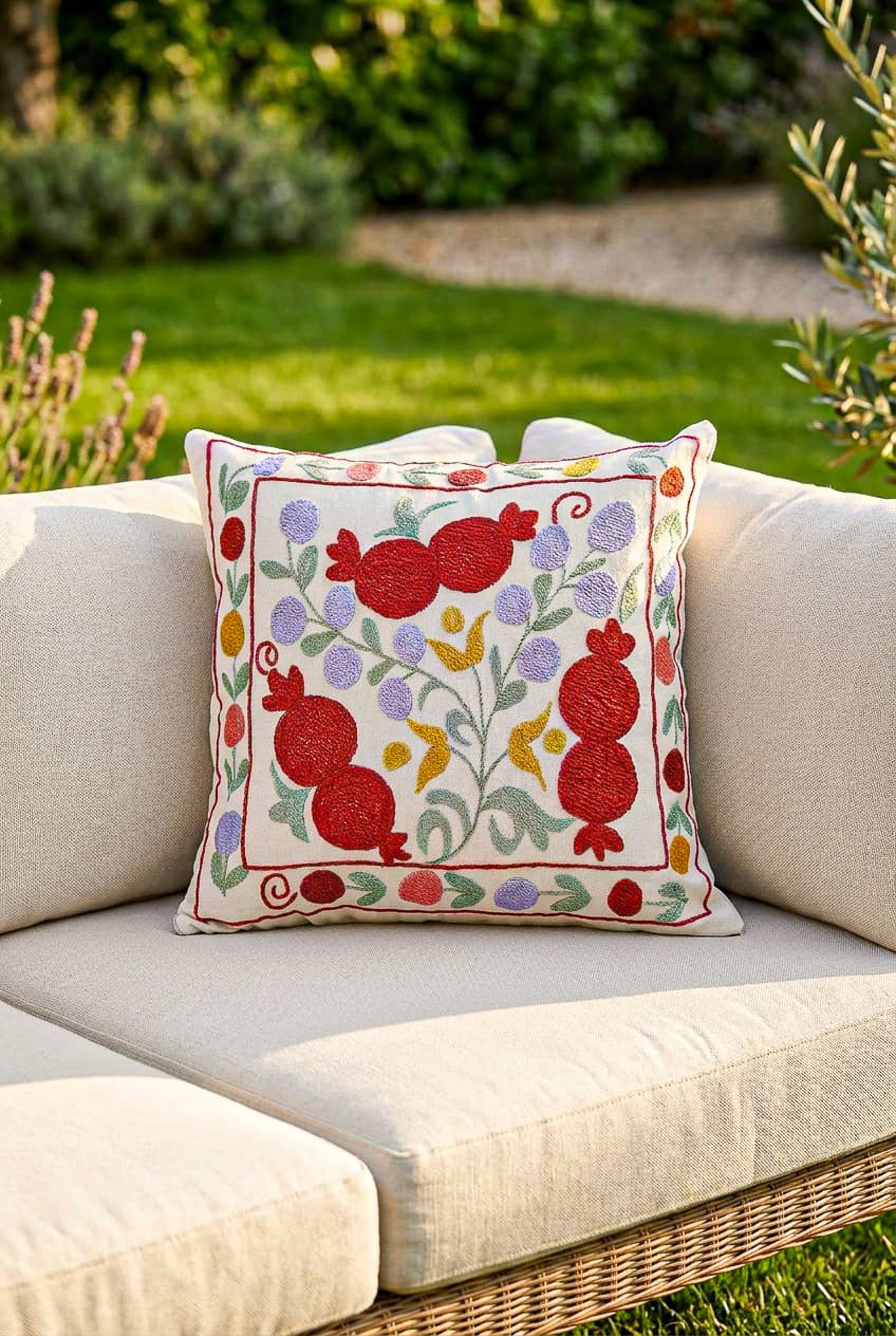 Kilim Suzani Cushion - 100% Wool - 50x50cm