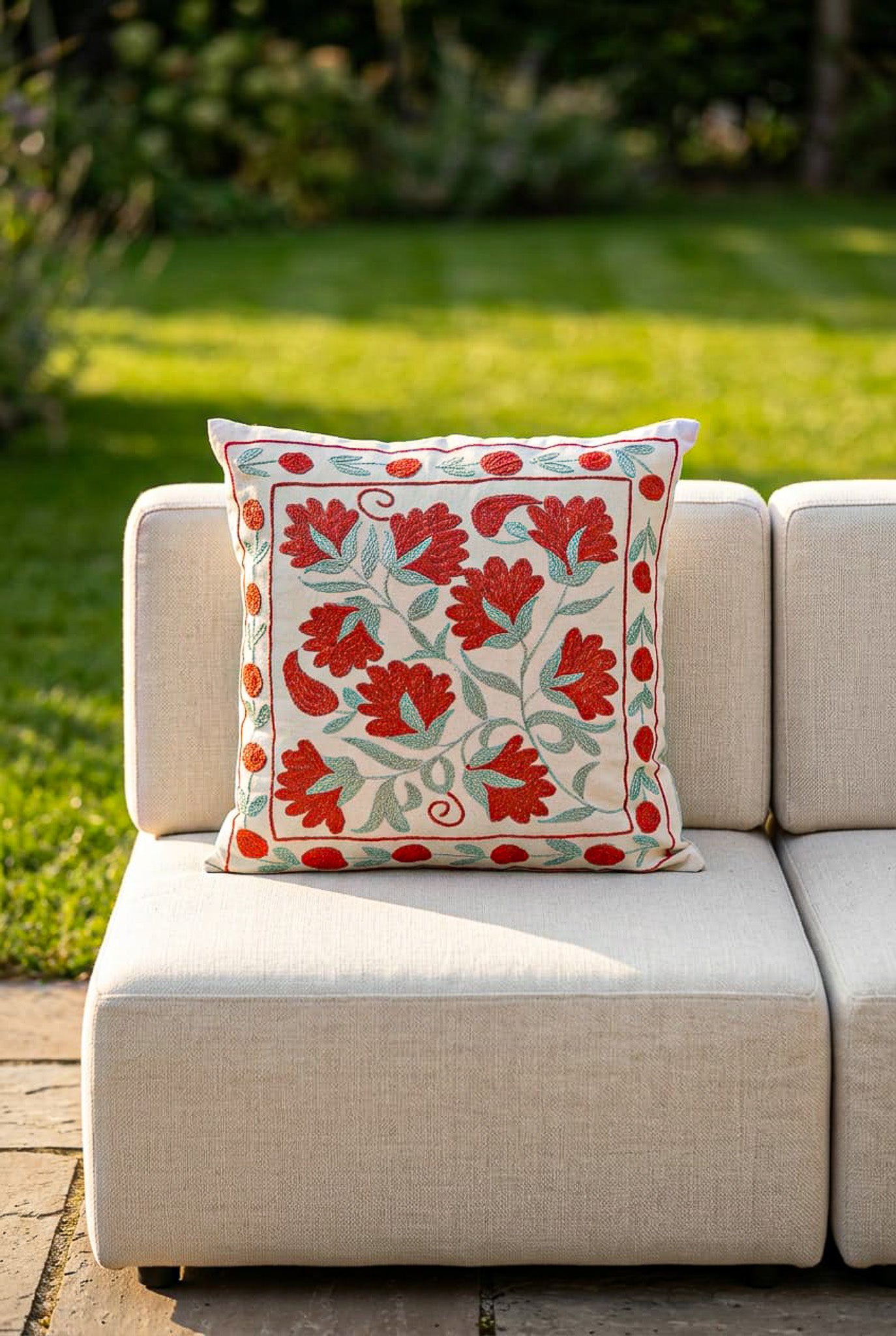 Kilim Suzani Cushion - 100% Wool - 50x50cm