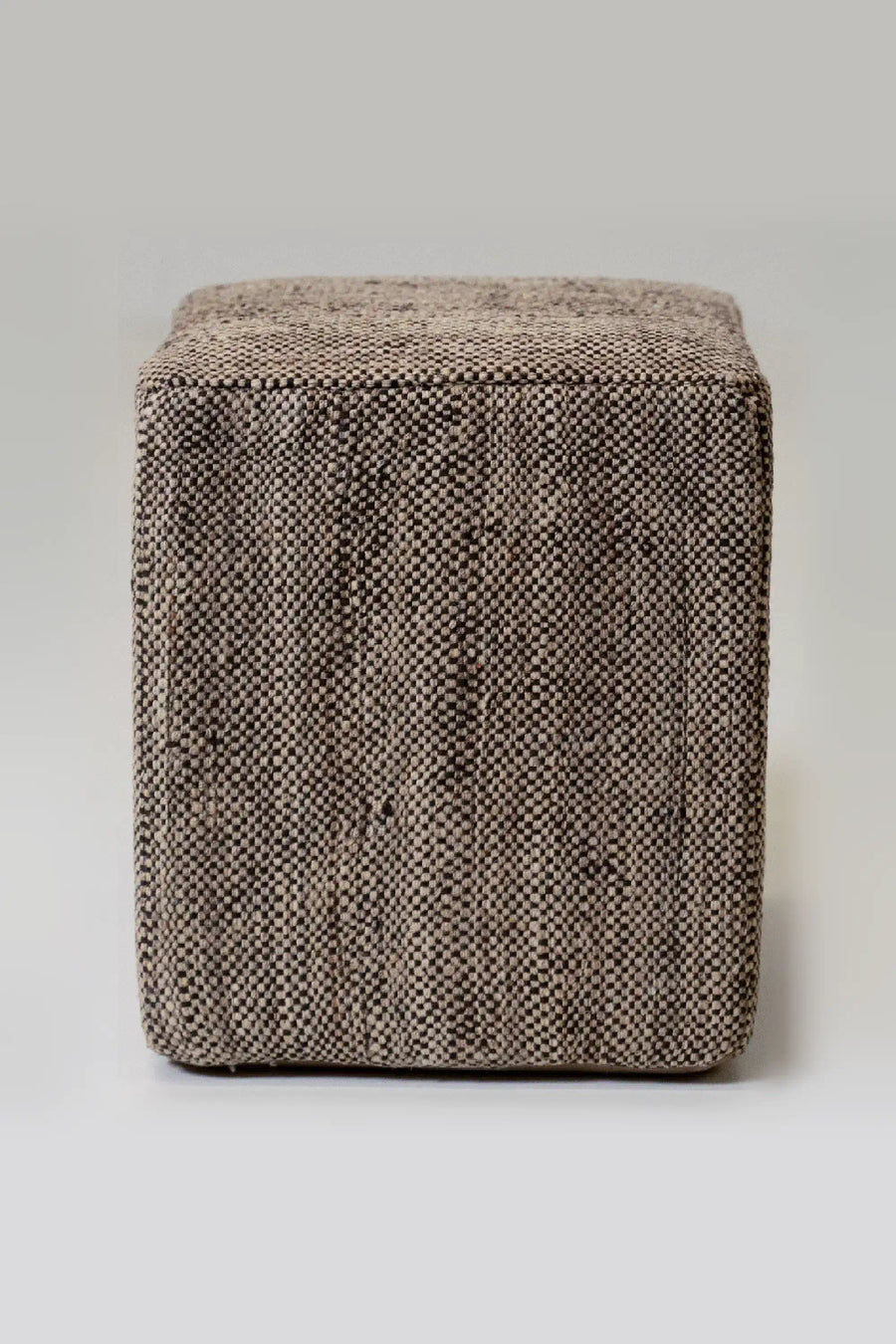 Puf Cuadrado Yakatoot - Fibras Naturales  37x42cm