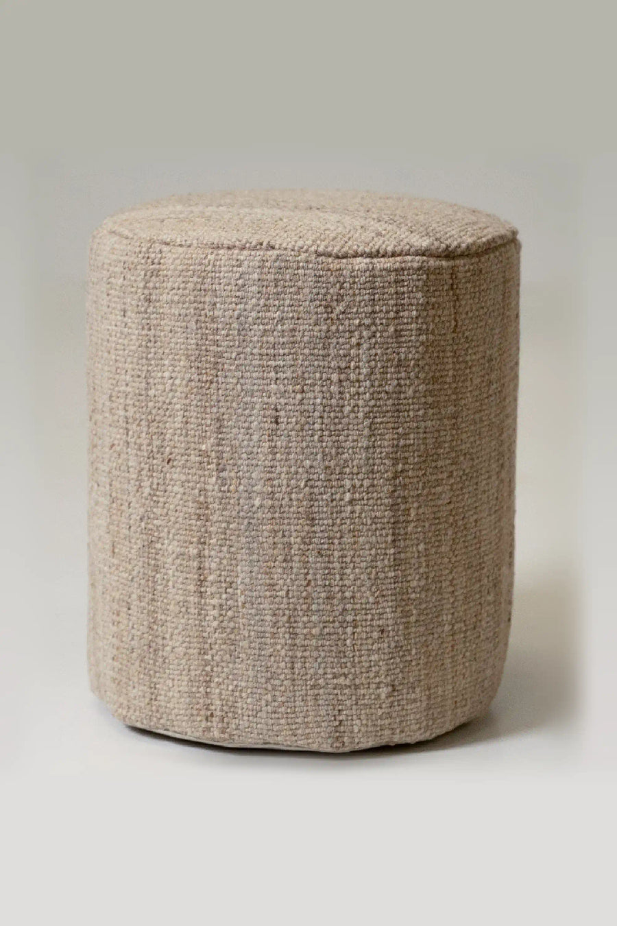 Puf Redondo Yakatoot - Textura Fina - 37x42cm